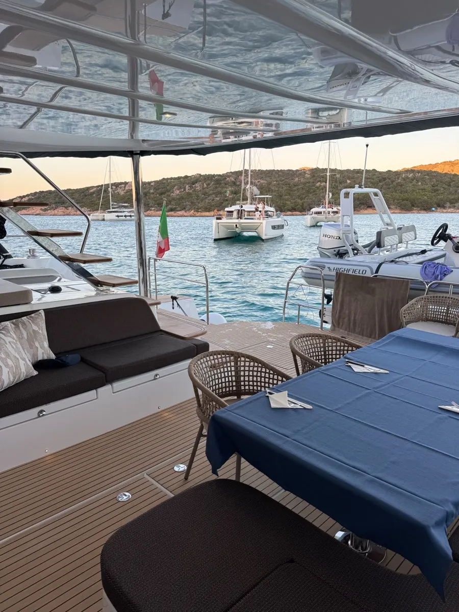 Lagoon 60 Montecristo - FIRST CLASS — fotografia jachty 49
