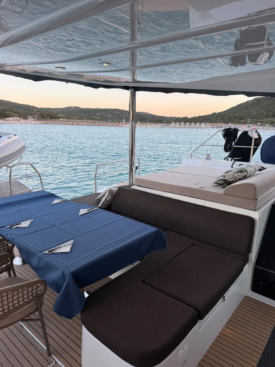 Lagoon 60 Montecristo - FIRST CLASS — fotografia jachty 47