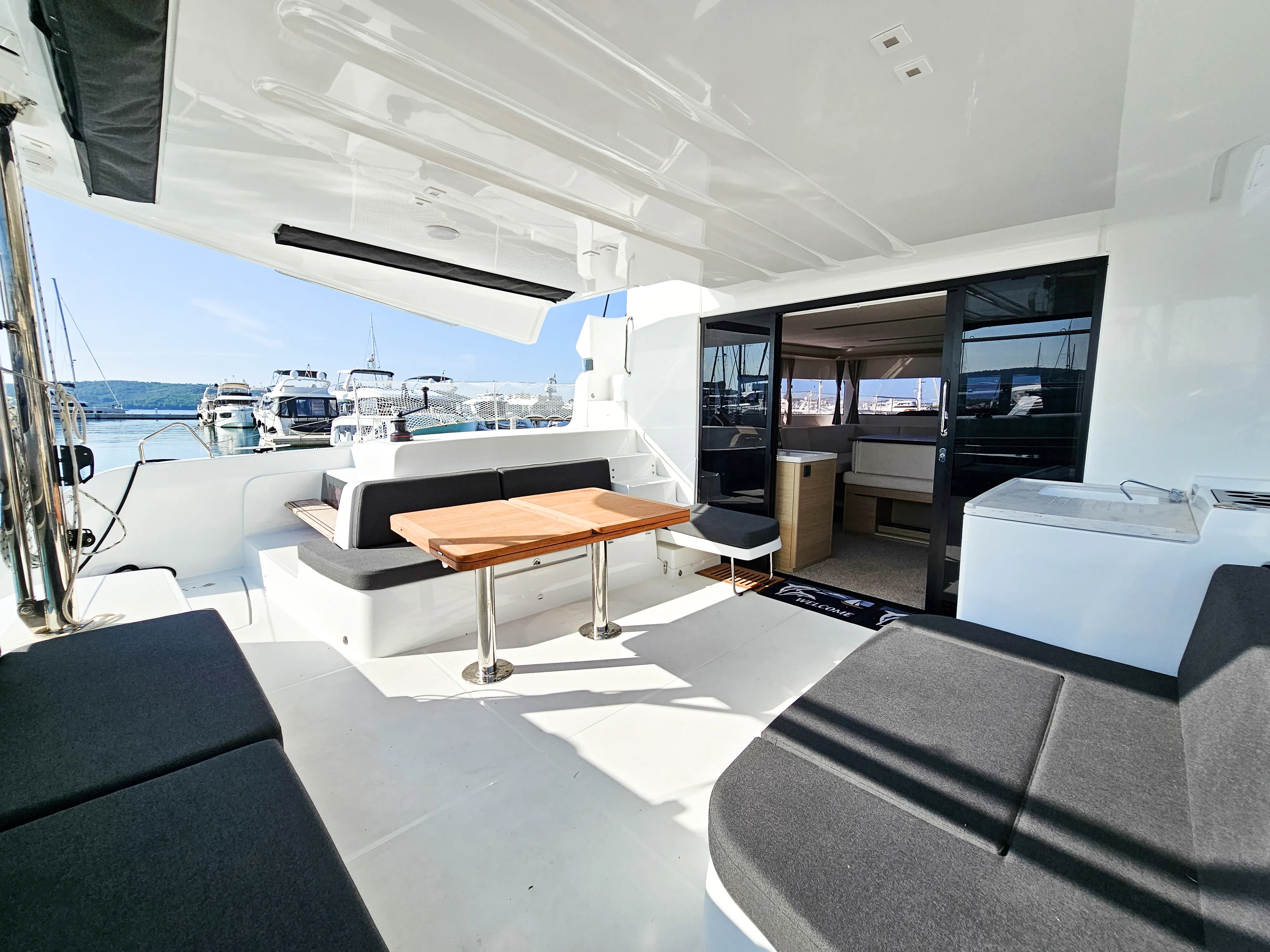 Lagoon 51 Nevera — fotografia jachty 15