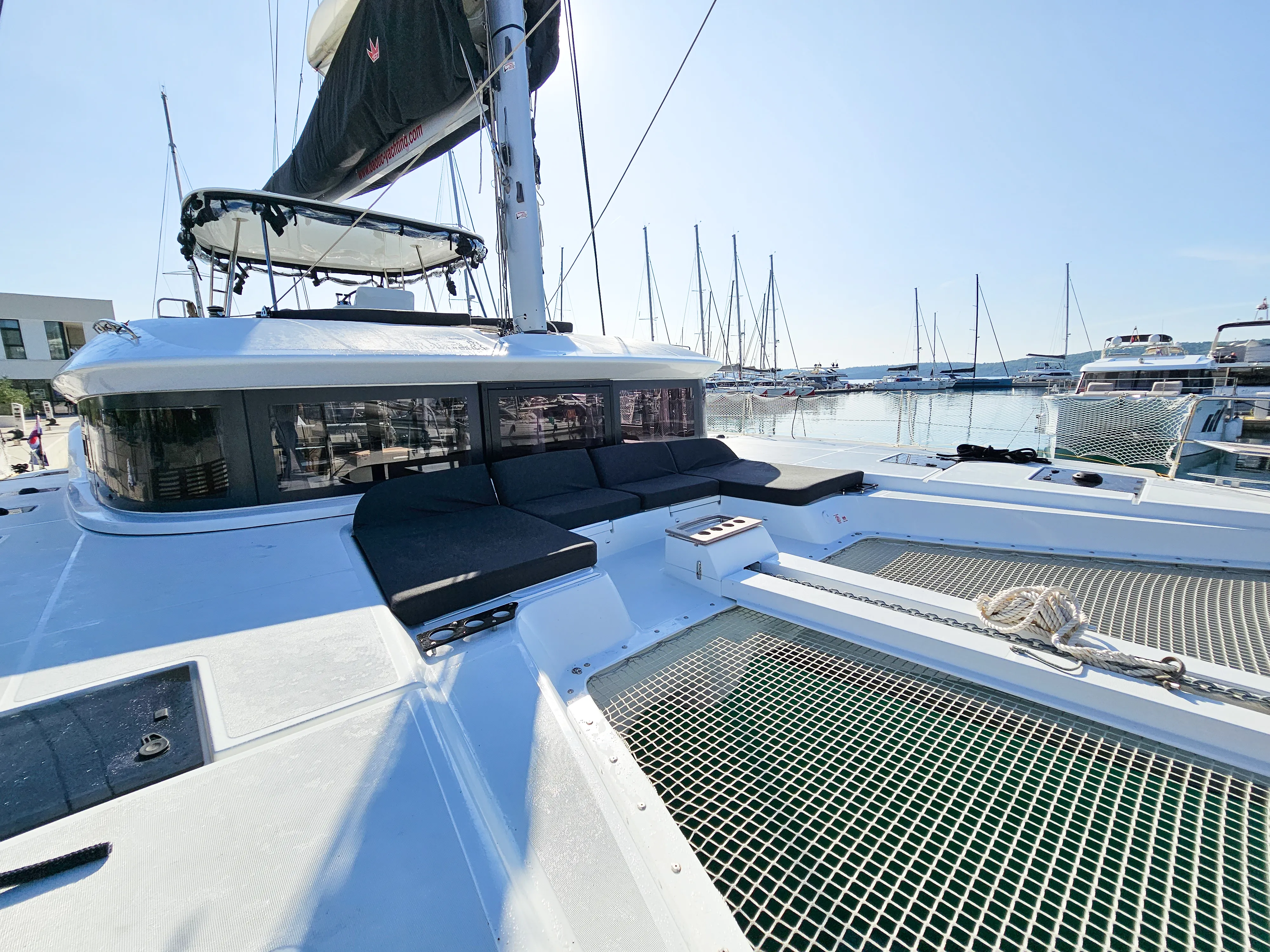 Lagoon 51 Nevera — fotografia jachty 4
