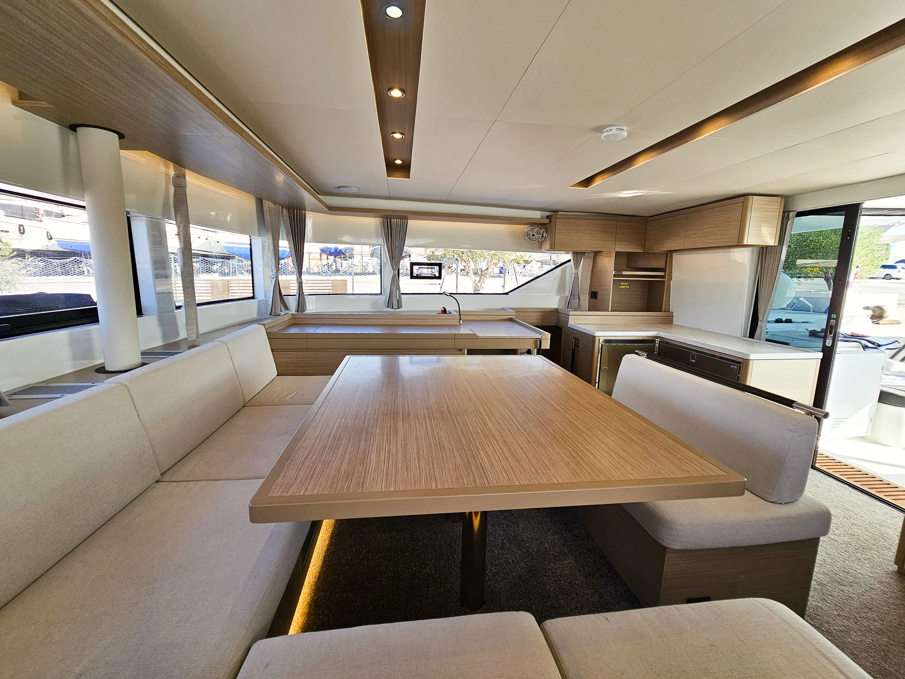 Lagoon 51 Nevera — fotografia jachty 11