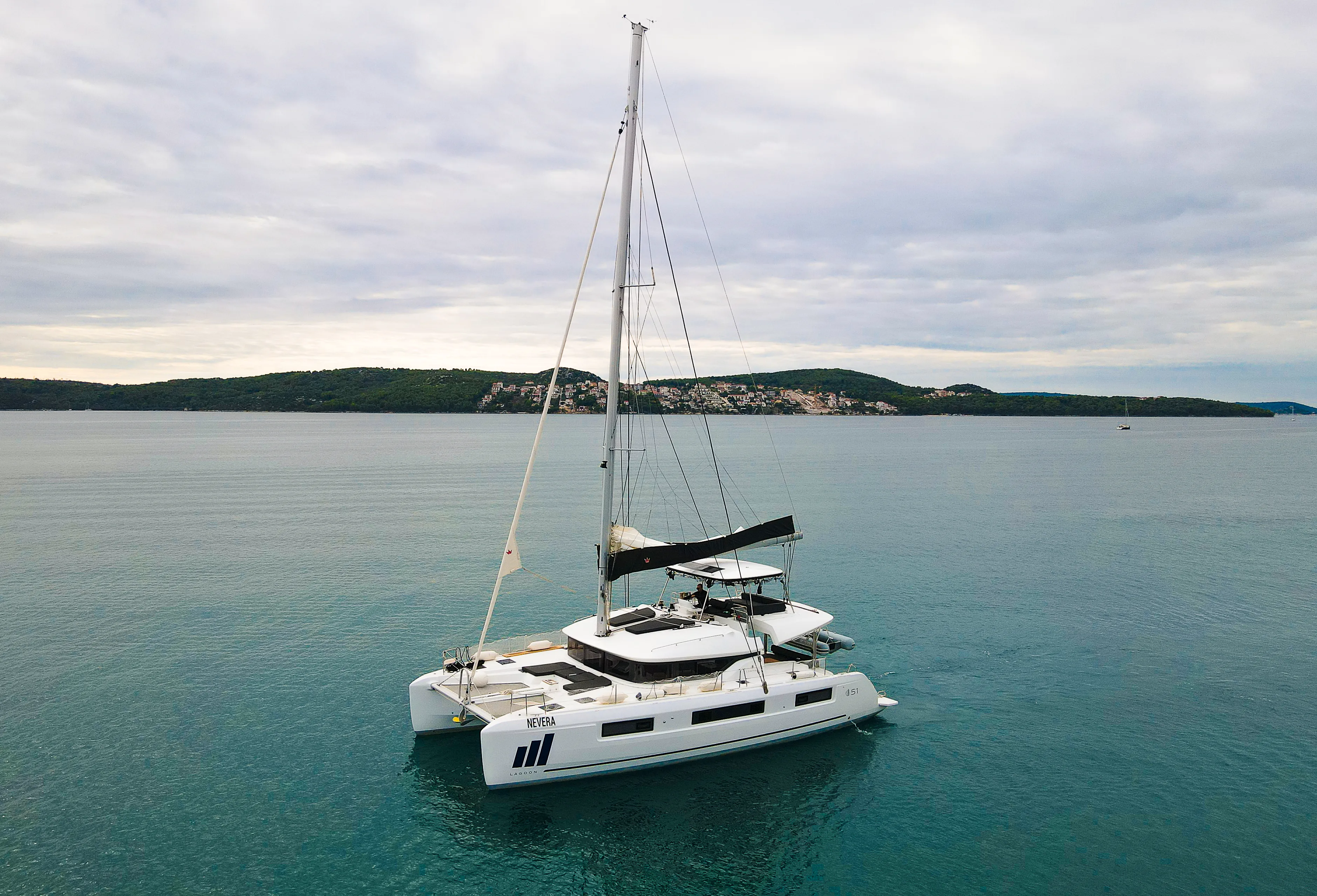 Lagoon 51 Nevera — fotografia jachty 5