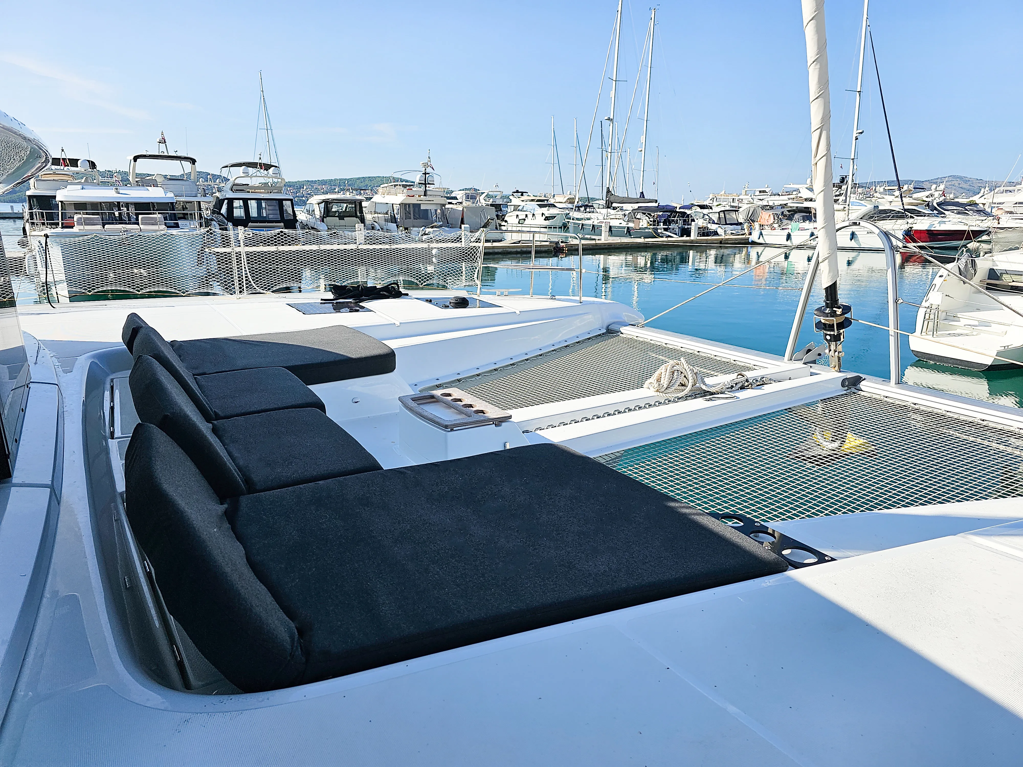 Lagoon 51 Nevera — fotografia jachty 13