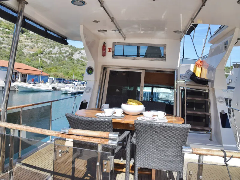 Yaretti 1570 Grazia — yacht photo 6