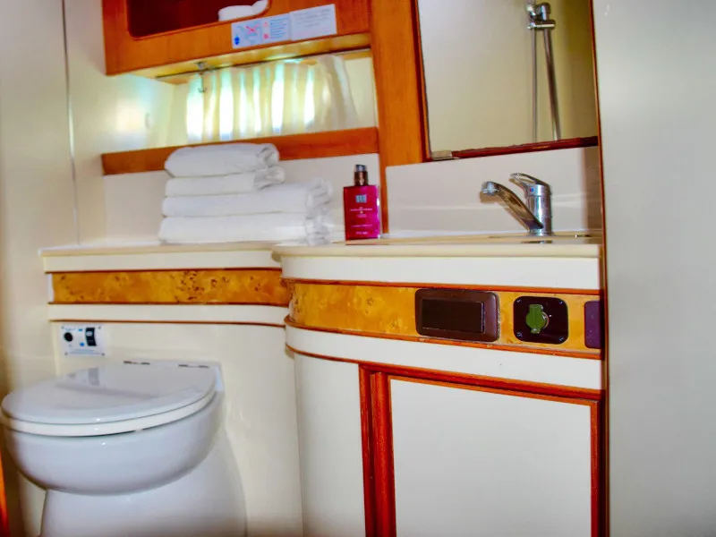 Yaretti 1570 Grazia — yacht photo 15