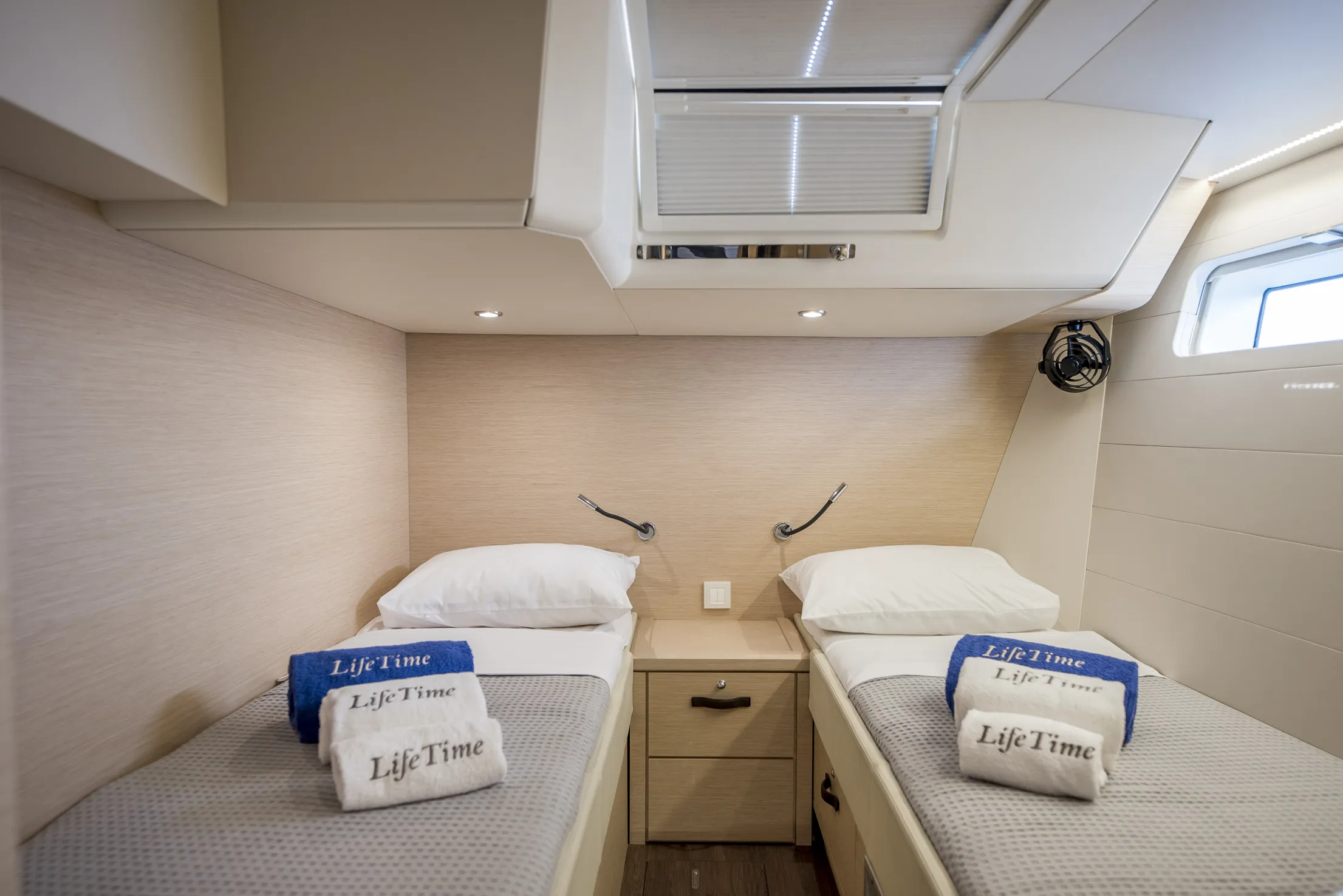 Jeanneau 64 LIFE TIME — yacht photo 13