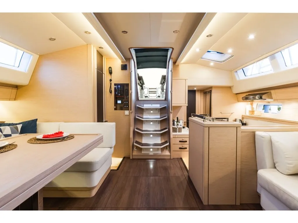 Jeanneau 64 LIFE TIME — yacht photo 5