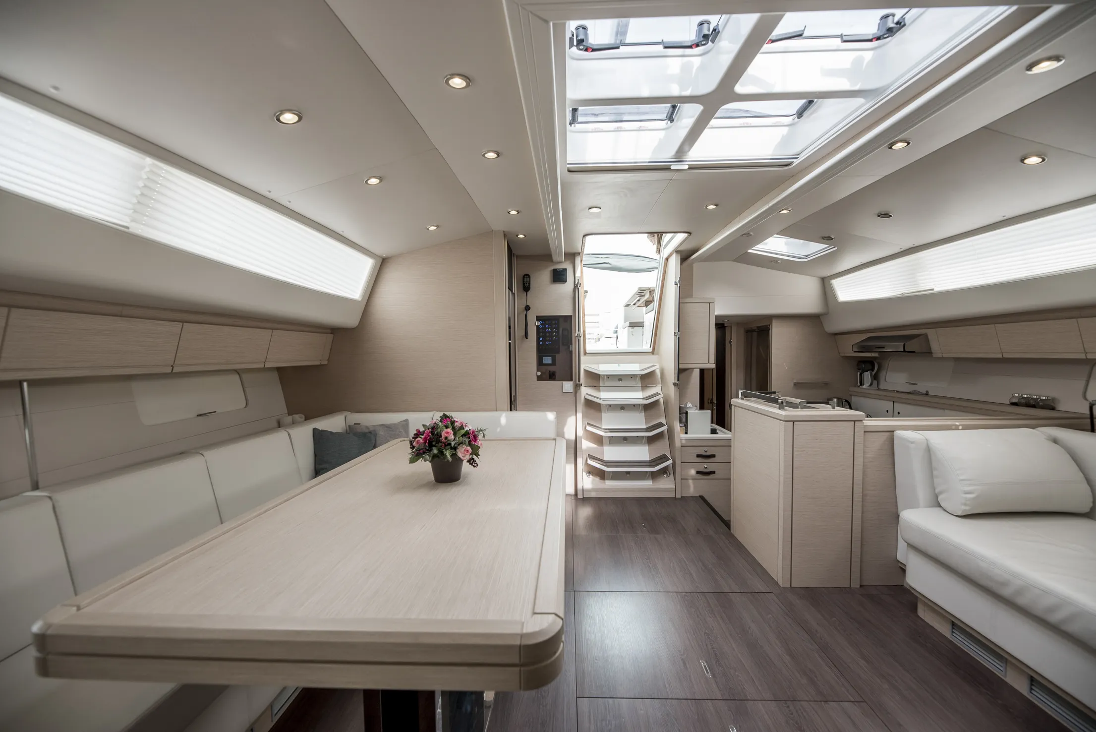 Jeanneau 64 LIFE TIME — yacht photo 11