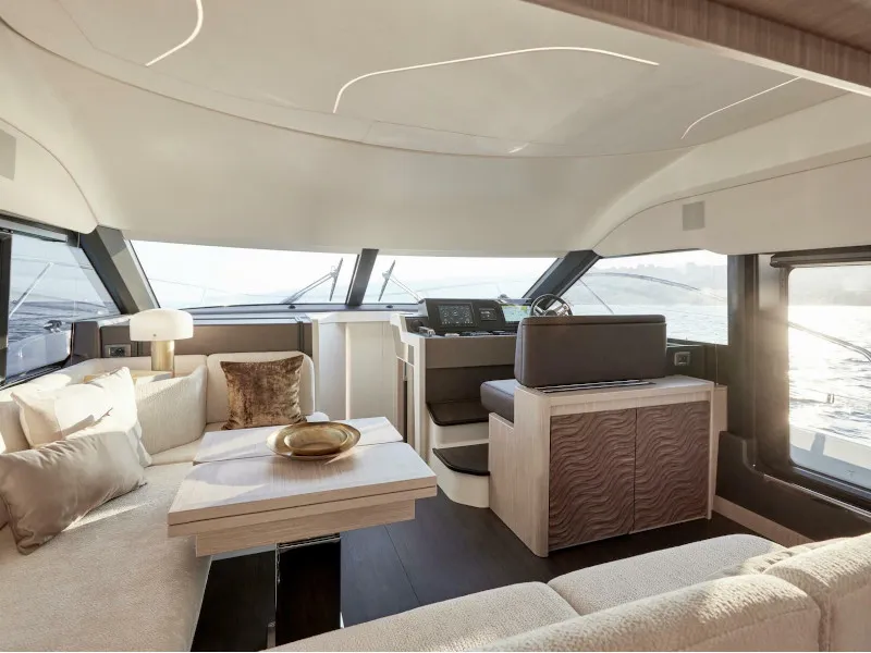 x-reuse La Familia 2 — yacht photo 2