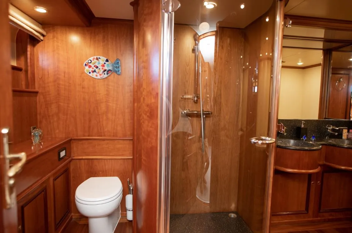 Motoryacht SEA BREEZE II — foto dello yacht n. 7