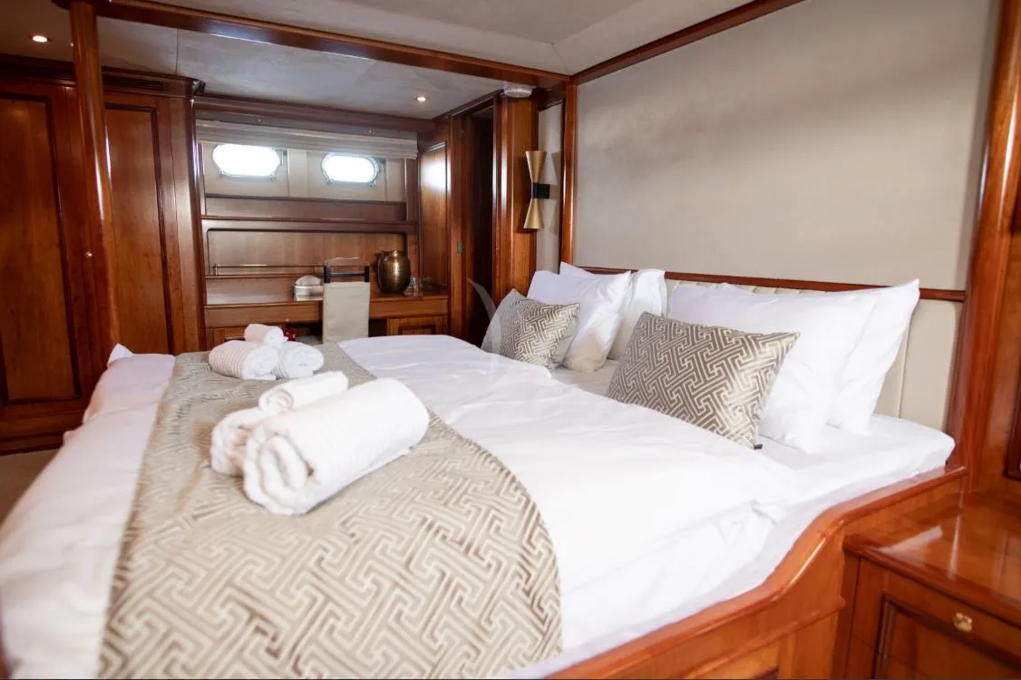 Motoryacht SEA BREEZE II — foto dello yacht n. 35