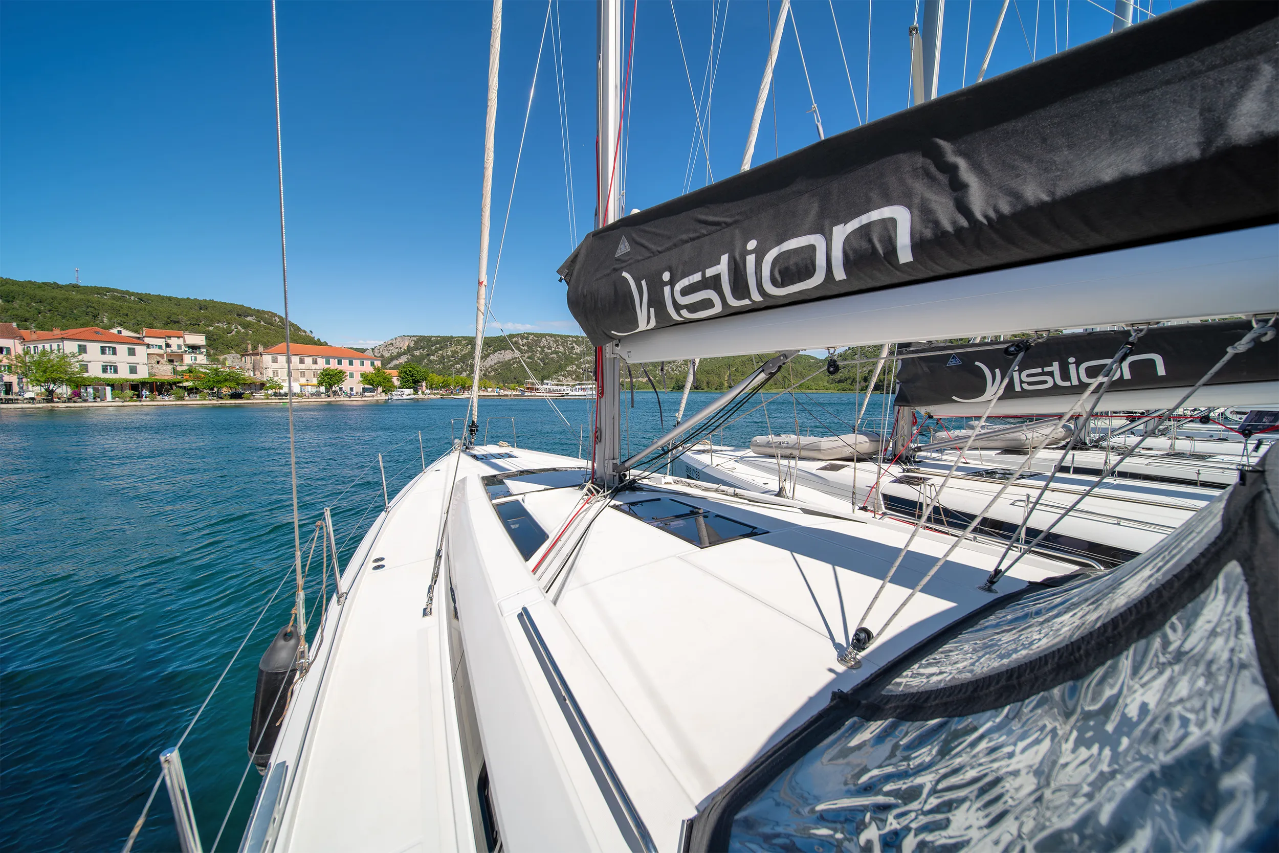 Oceanis 51.1 First Heartbeat — yacht photo 7