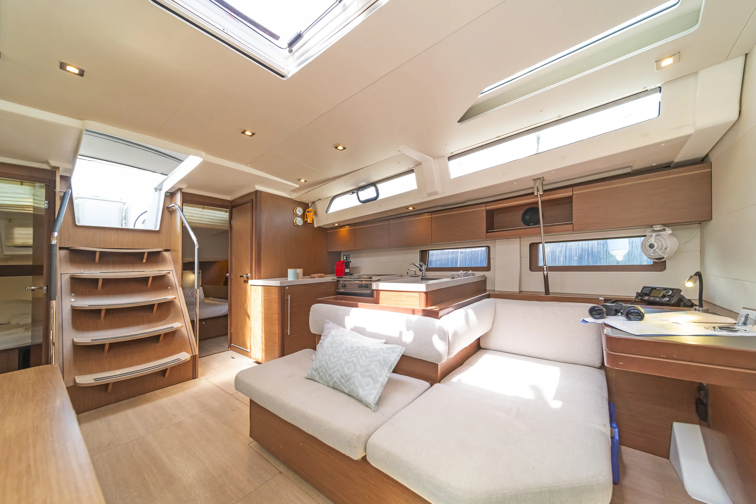 Oceanis 51.1 First Heartbeat — yacht photo 12
