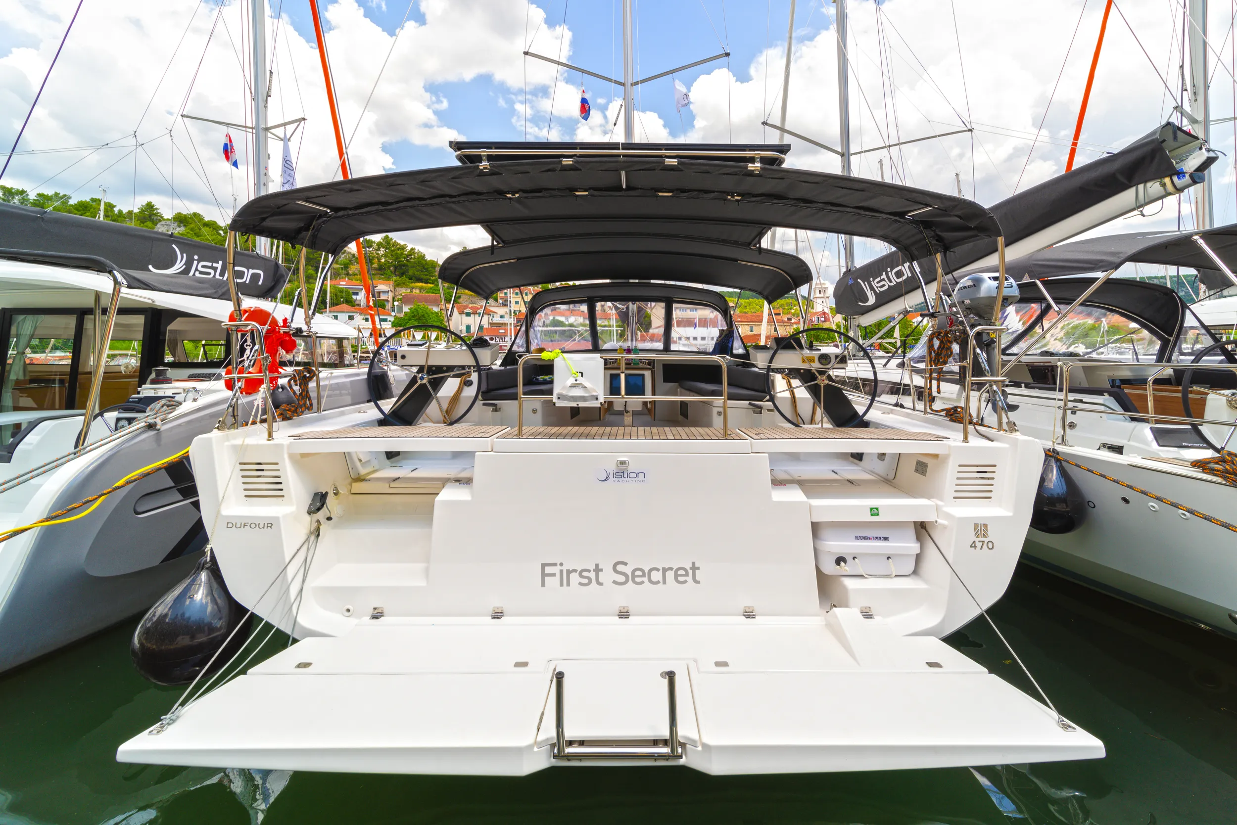 Dufour 470 First Secret — yacht photo 16