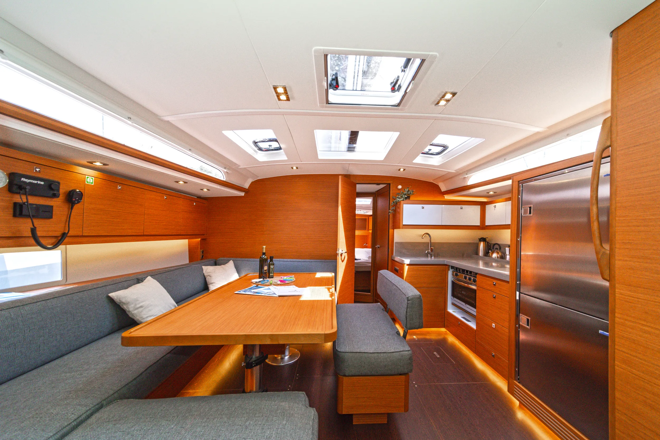 Dufour 470 First Secret — yacht photo 4