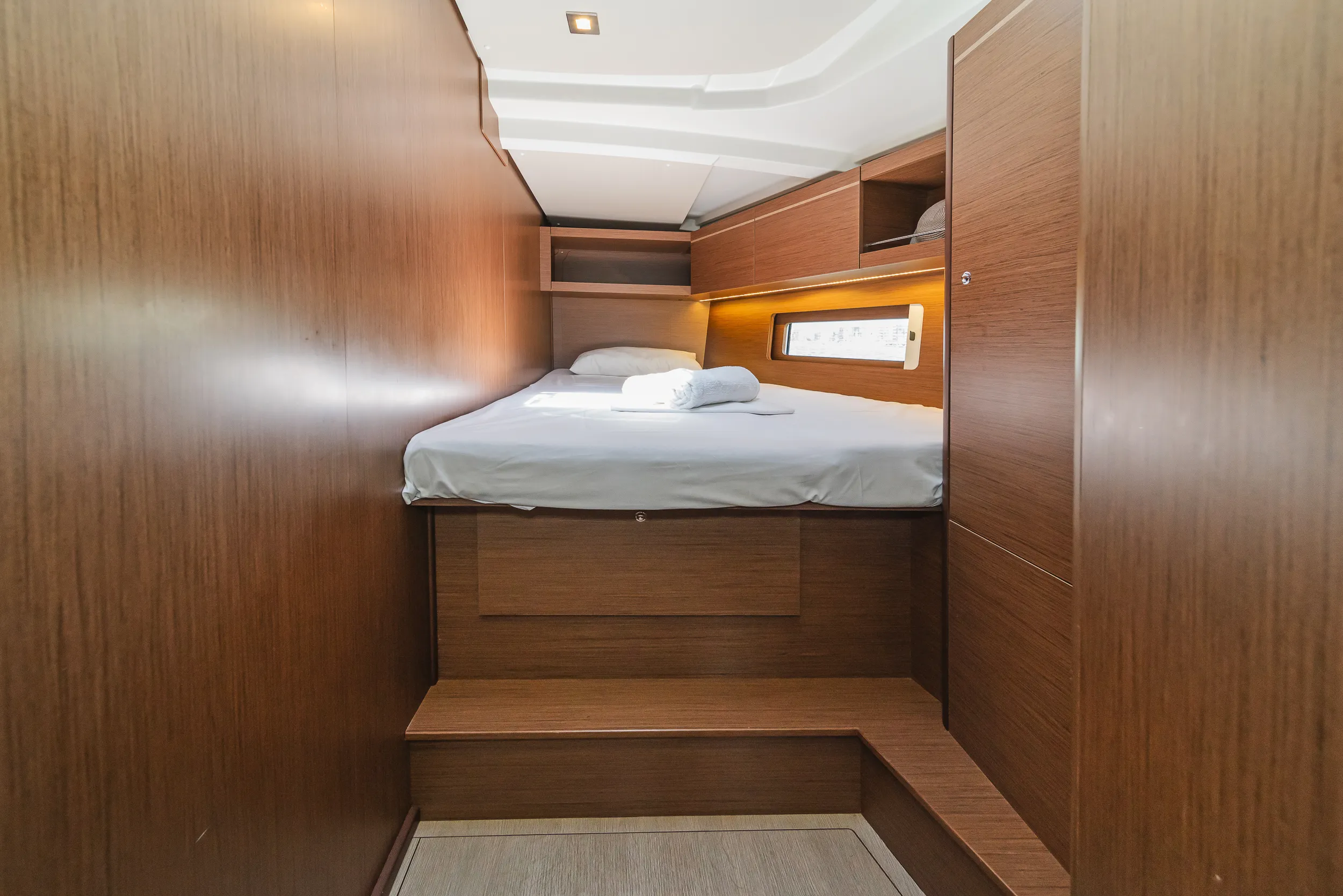 Oceanis 46.1 First Kiss — yacht photo 16