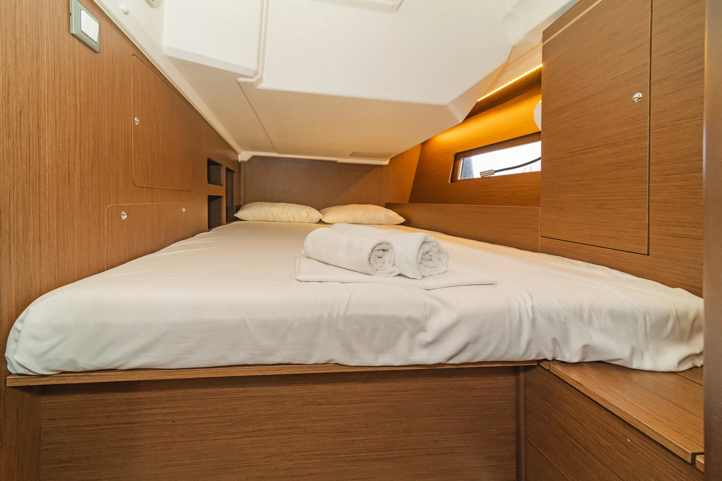 Oceanis 46.1 First Kiss — yacht photo 18