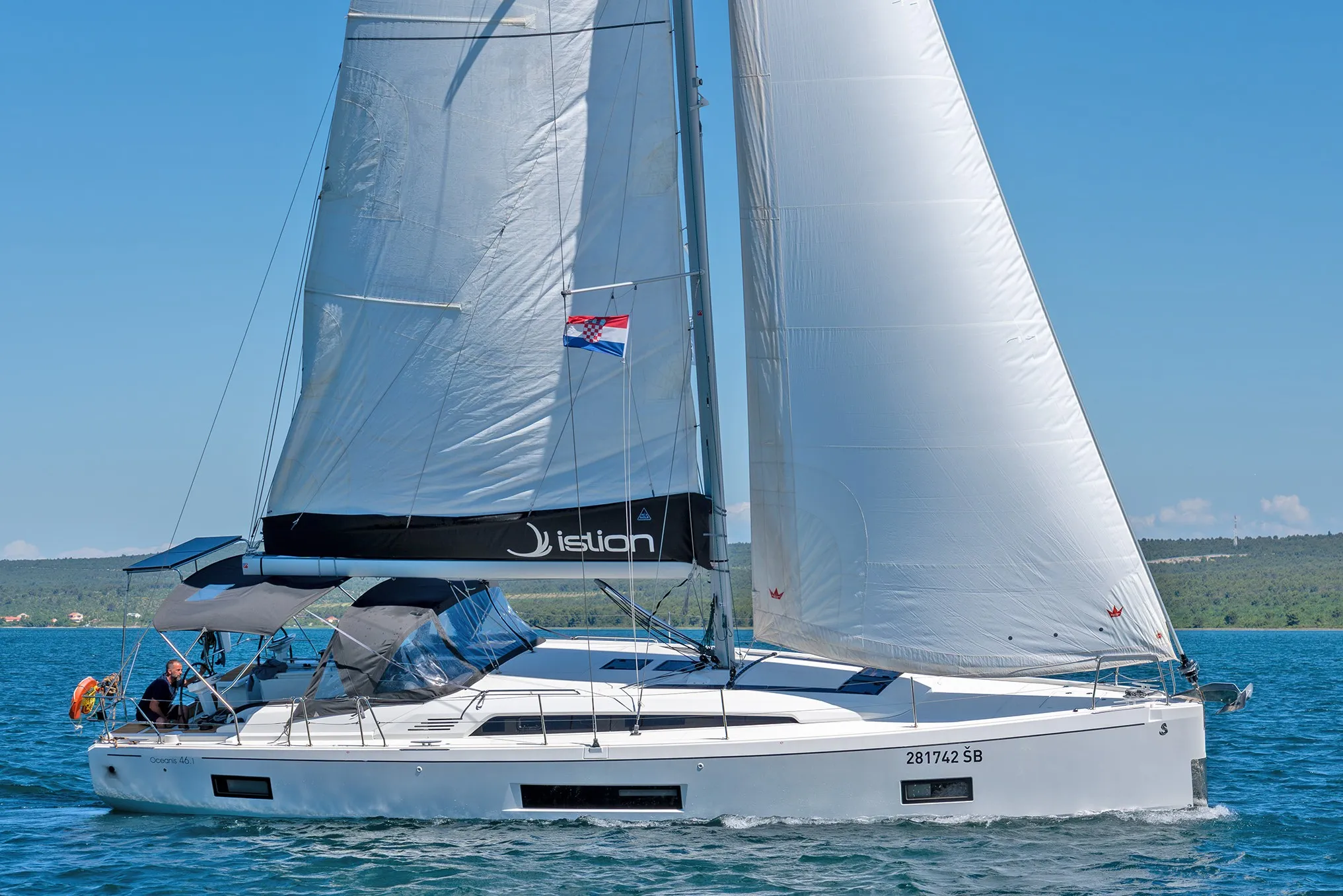 Oceanis 46.1 First Kiss — yacht photo 11