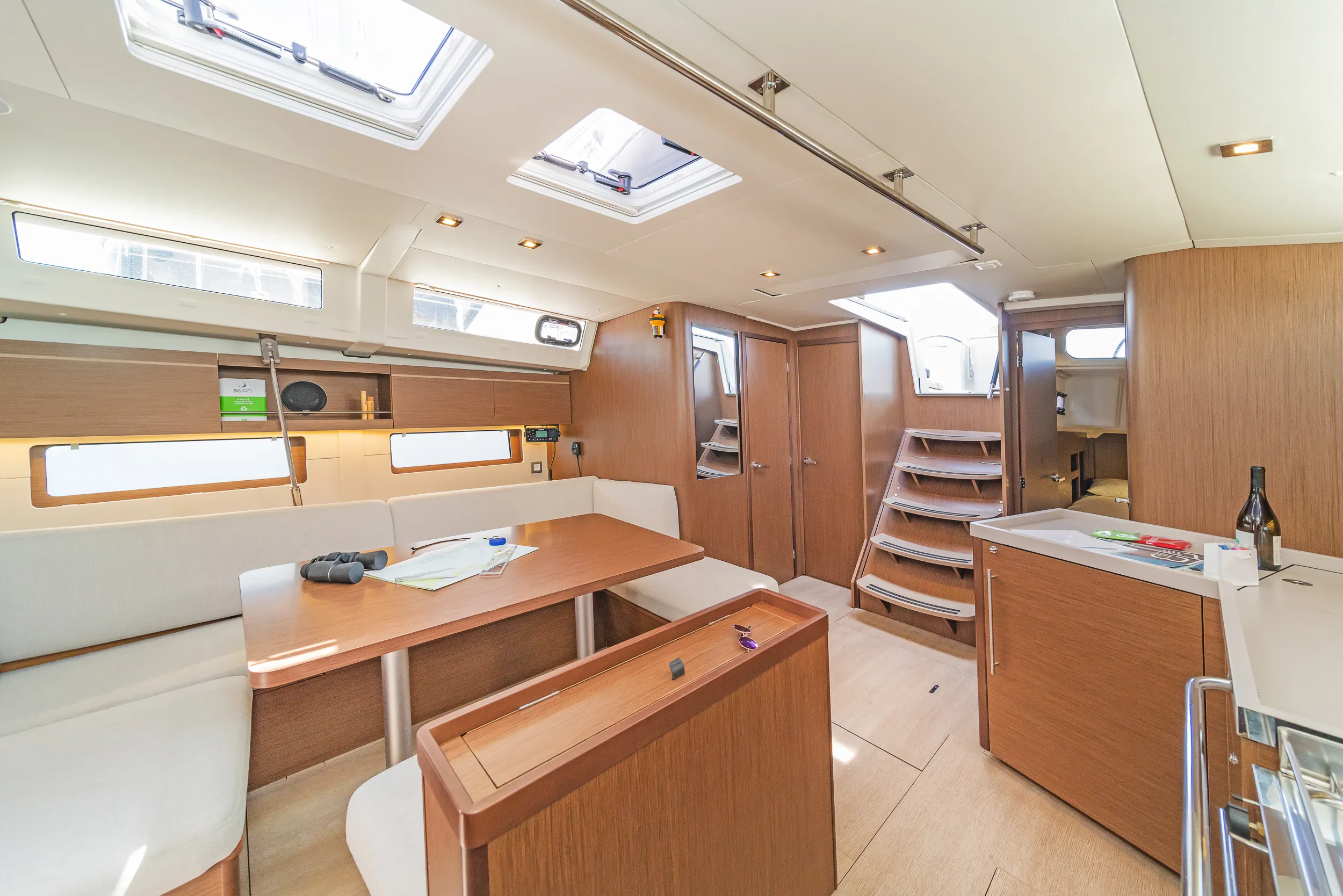 Oceanis 46.1 First Kiss — yacht photo 17