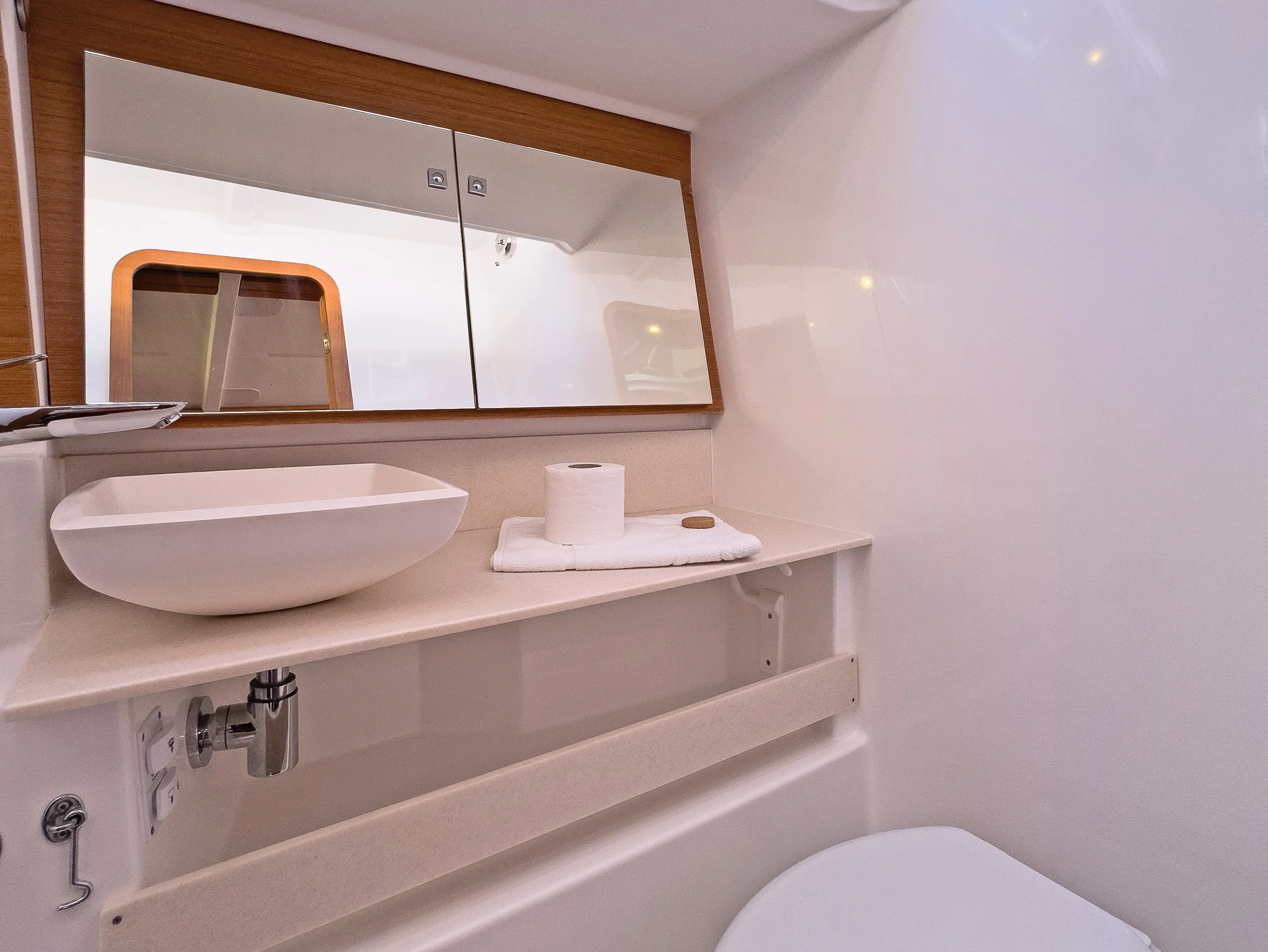 Dufour 430 First Love — yacht photo 9