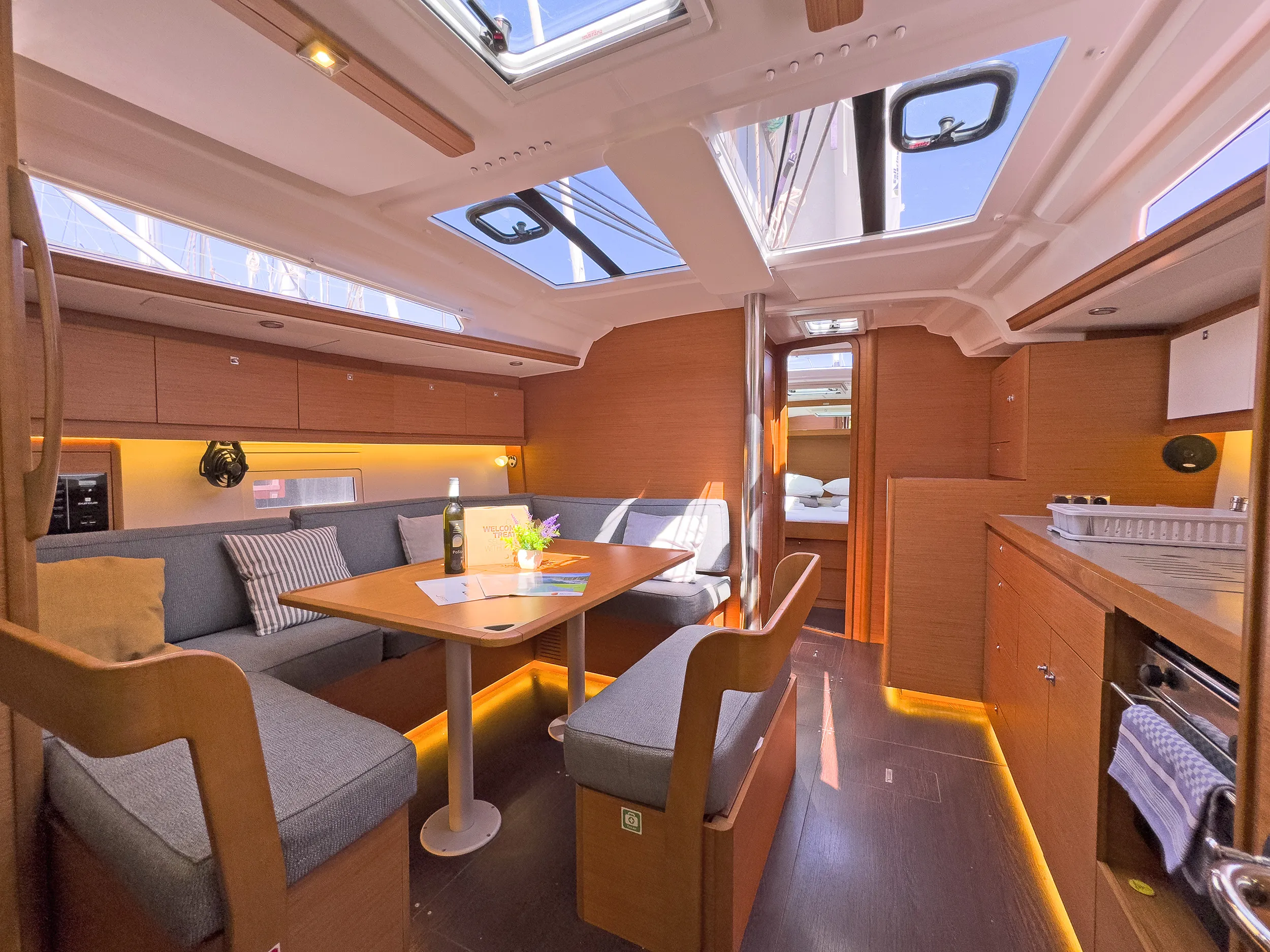 Dufour 430 First Love — yacht photo 12