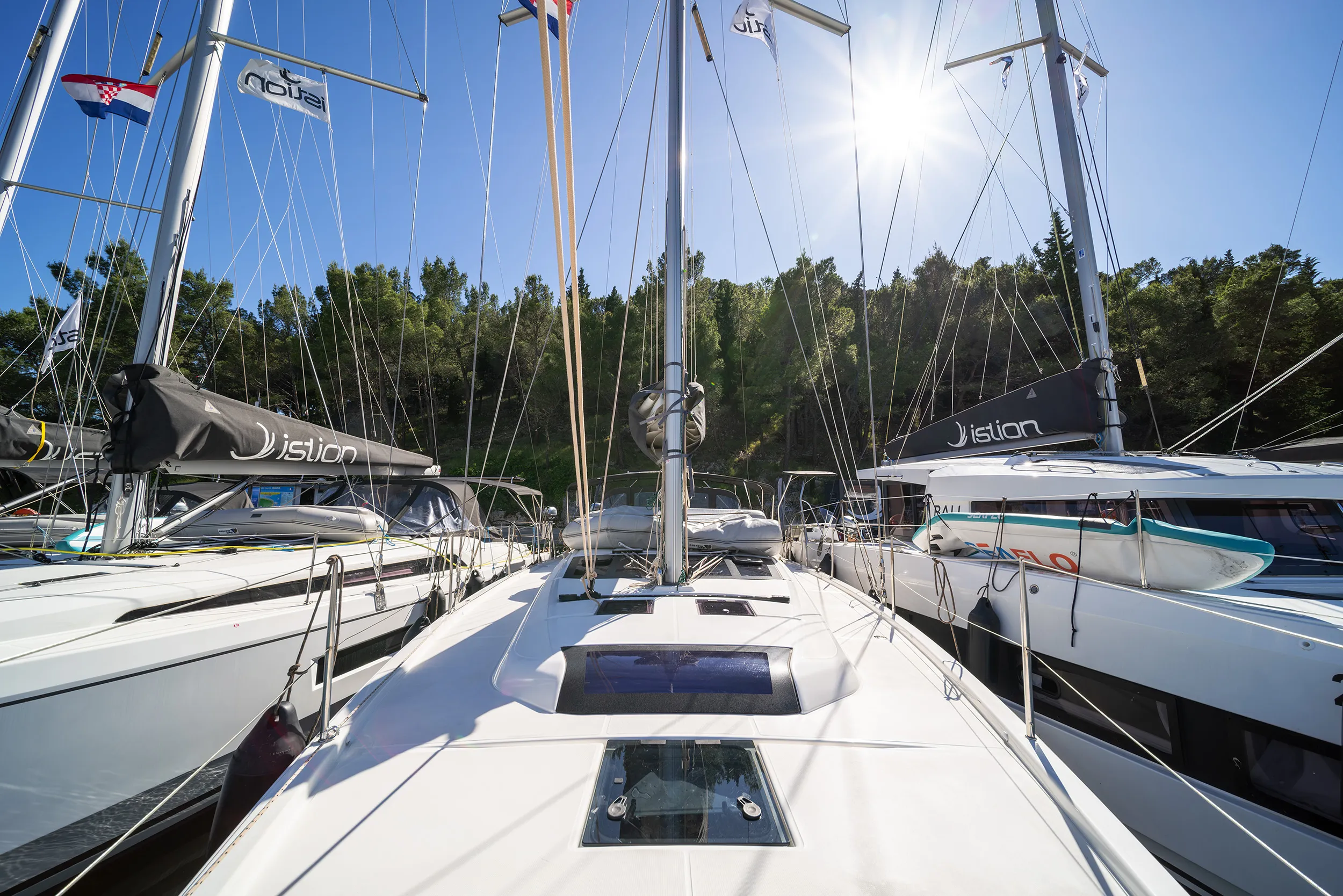 Dufour 430 First Love — yacht photo 10