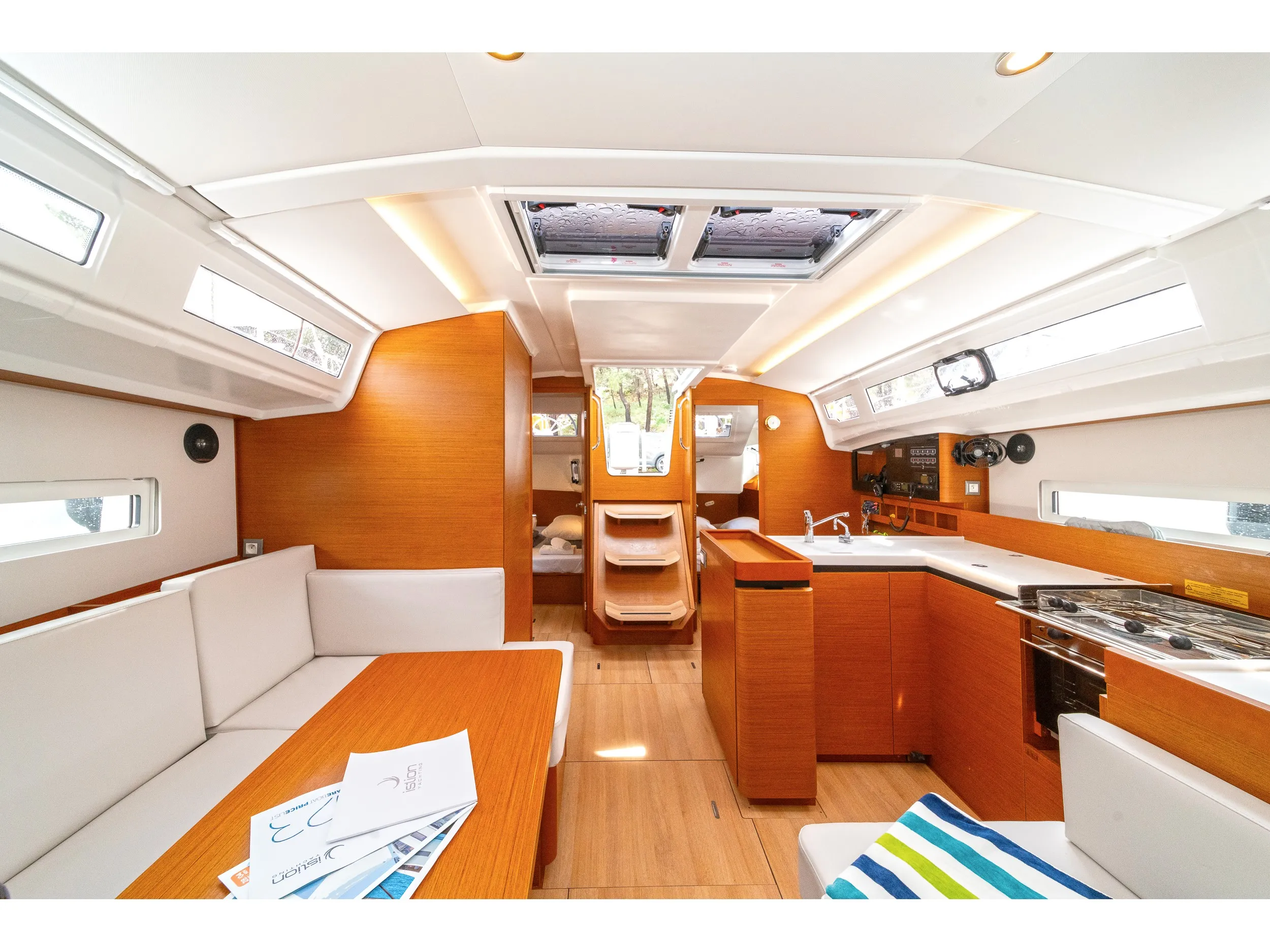 Sun Odyssey 410 First Date — yachtbilde 3