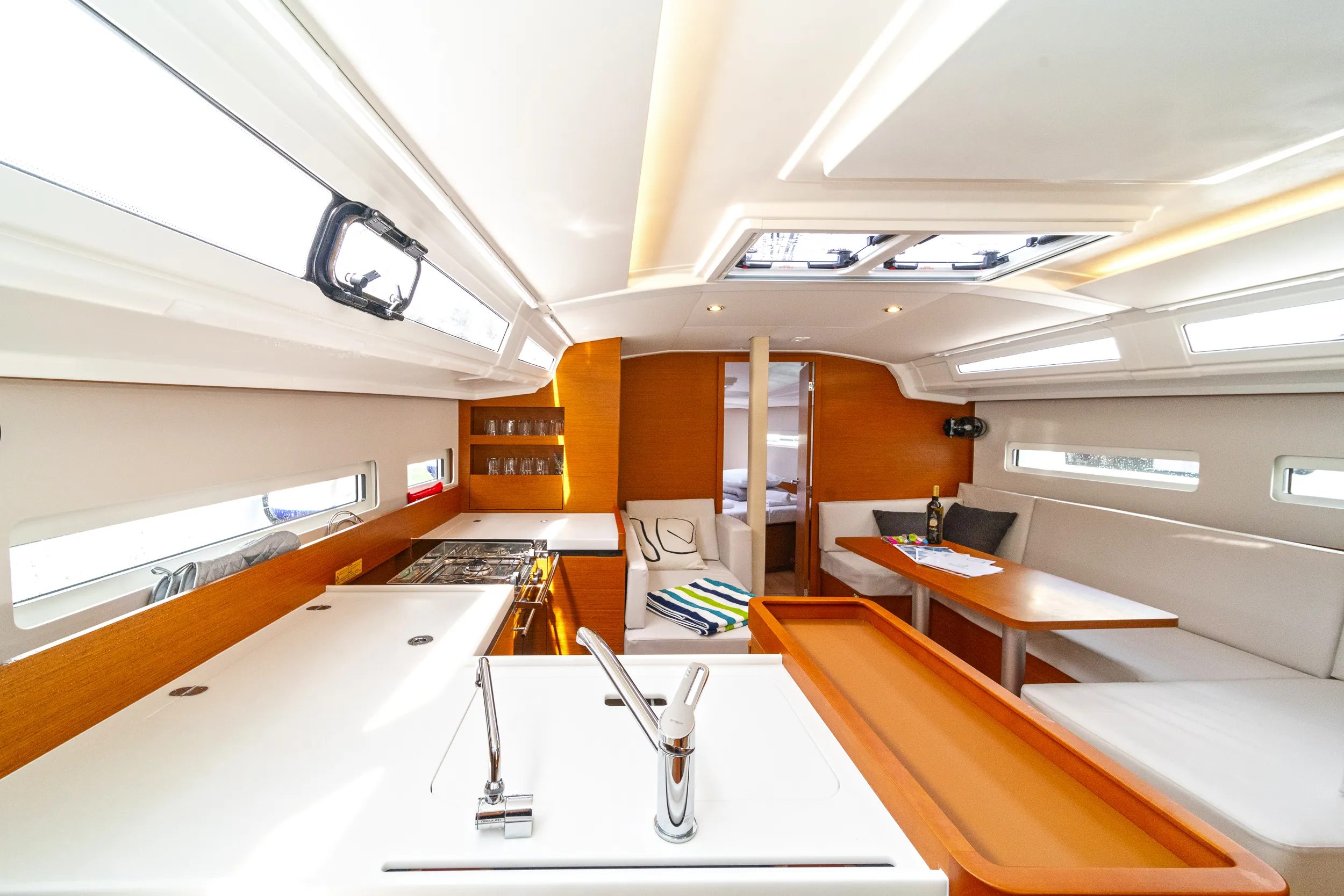 Sun Odyssey 410 First Date — yachtbilde 7