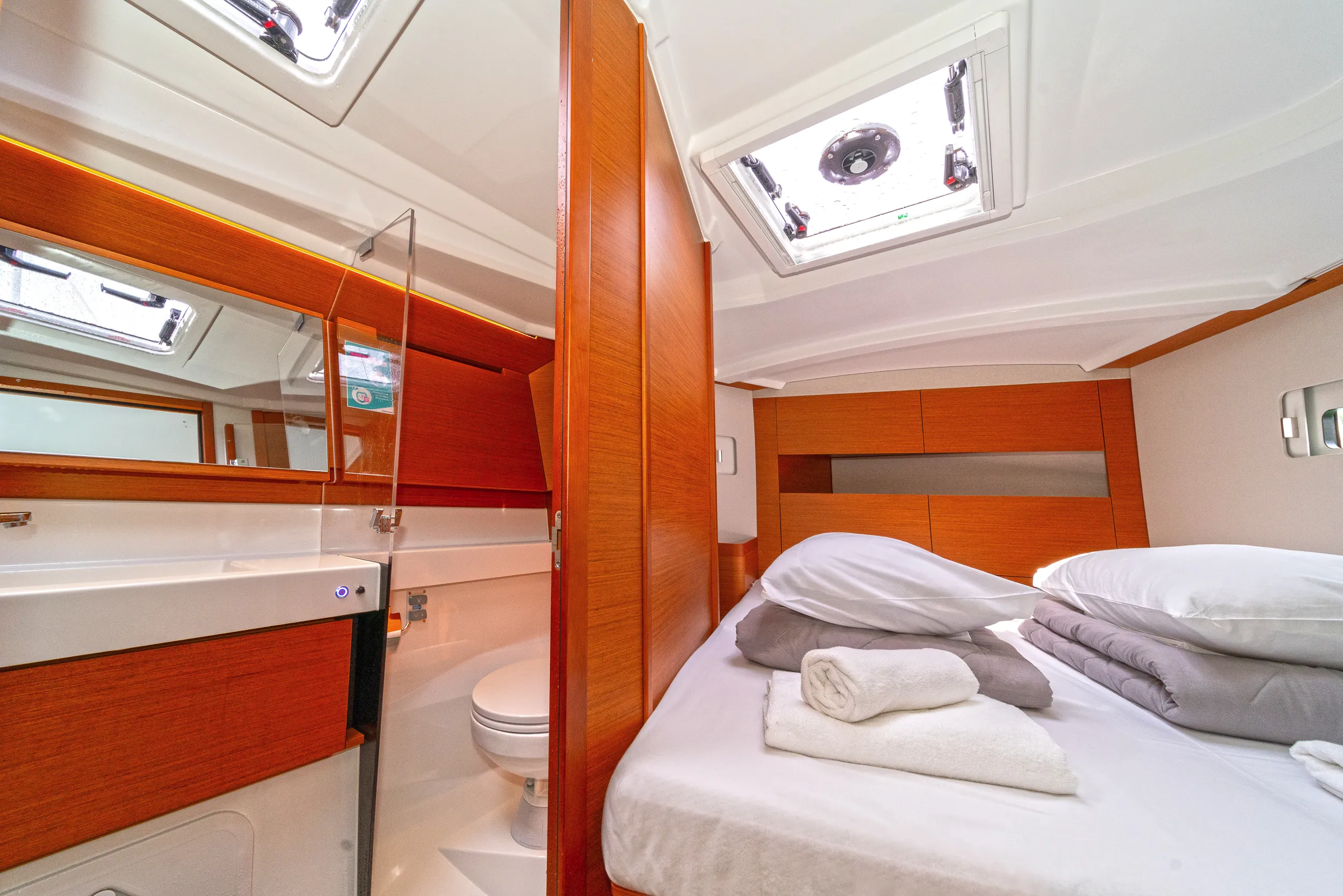 Sun Odyssey 410 First Date — yachtbilde 13