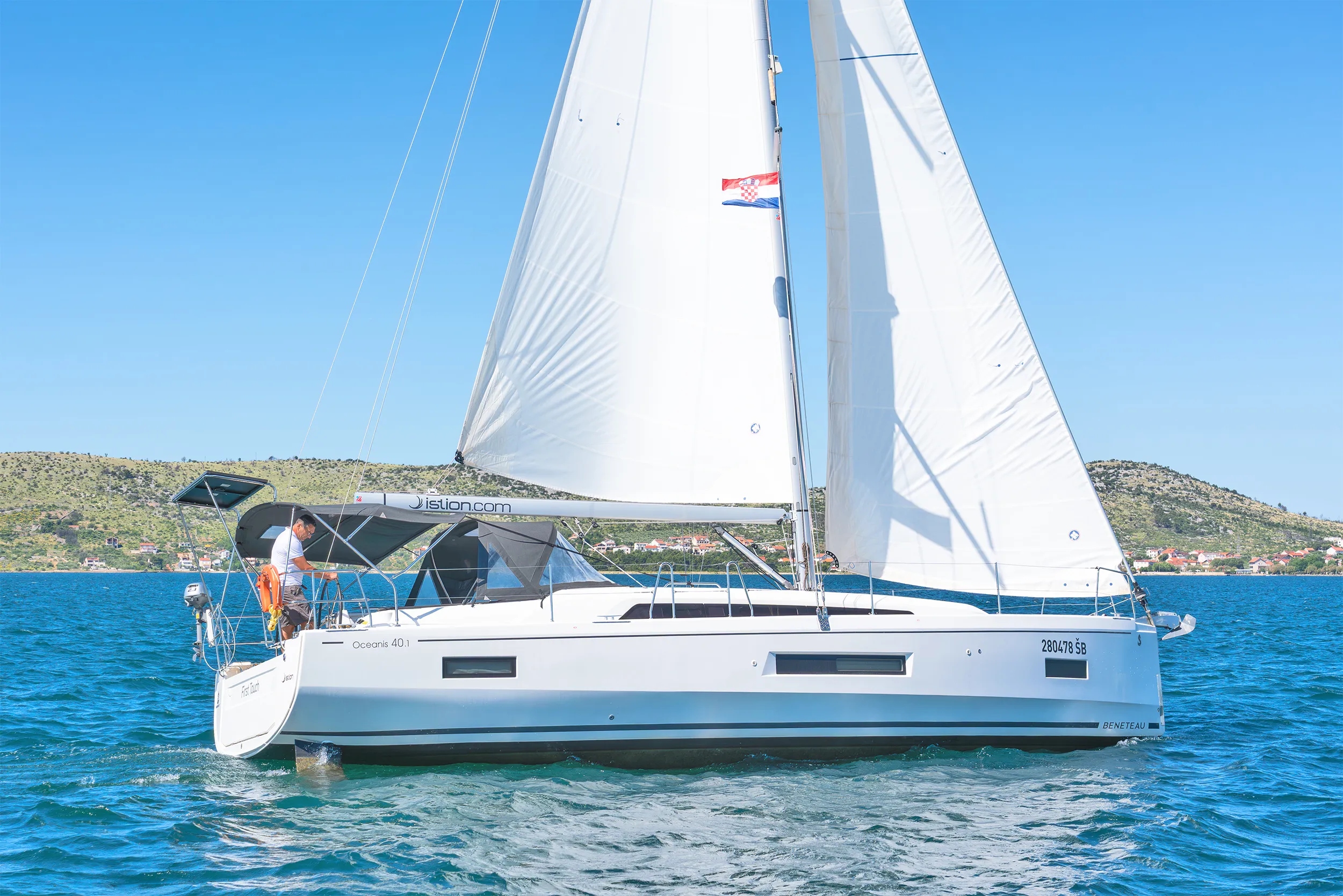 Oceanis 40.1 First Touch — yacht photo 5