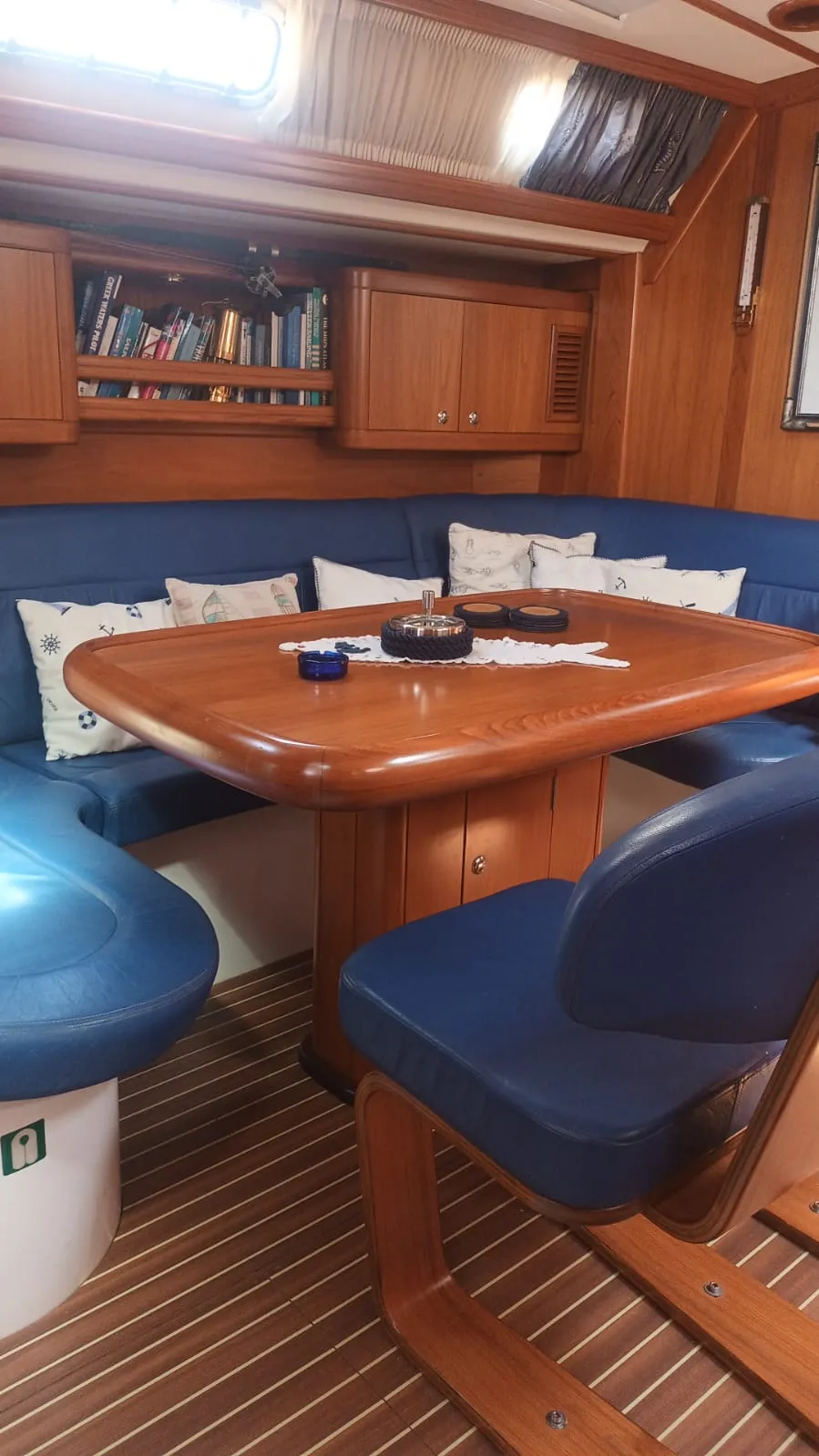 Ocean Star 51.2 Anemelia — תמונת יאכטה 9