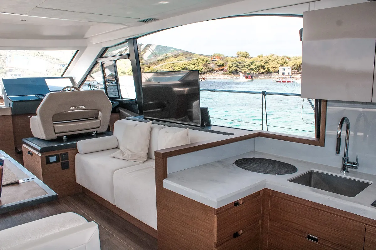 Monte Carlo 52 Nora — foto dello yacht n. 21