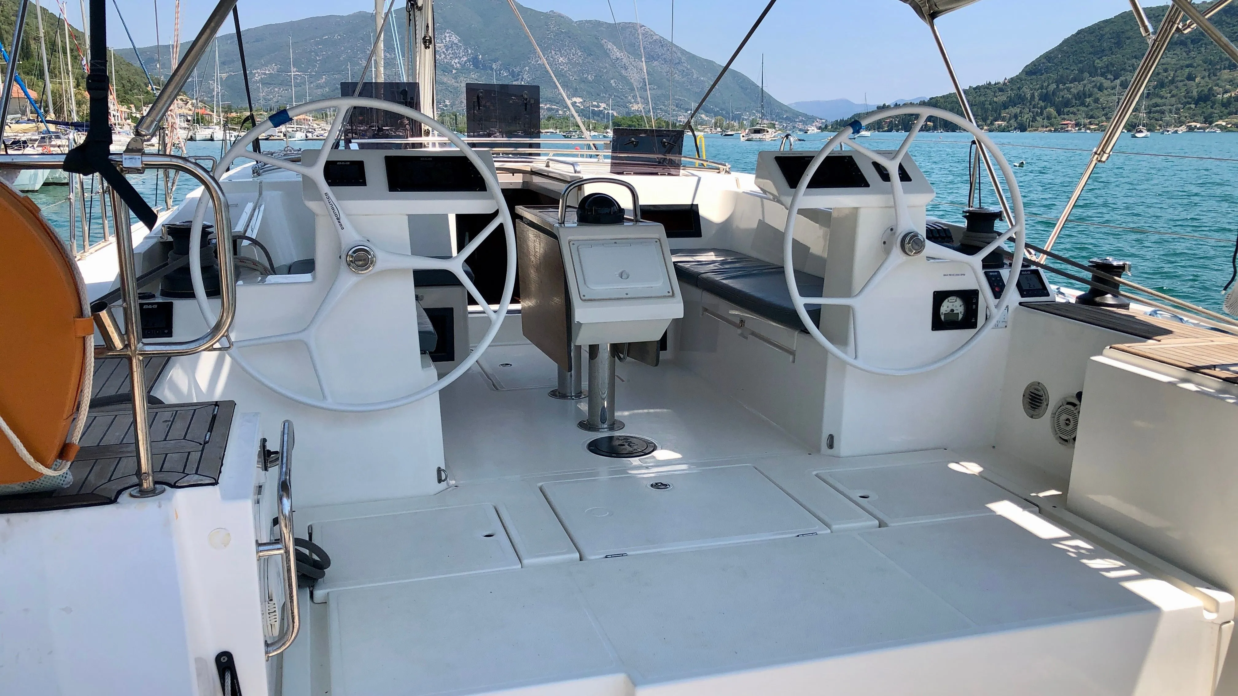 Bavaria C45 ARTEMIS — yacht photo 25