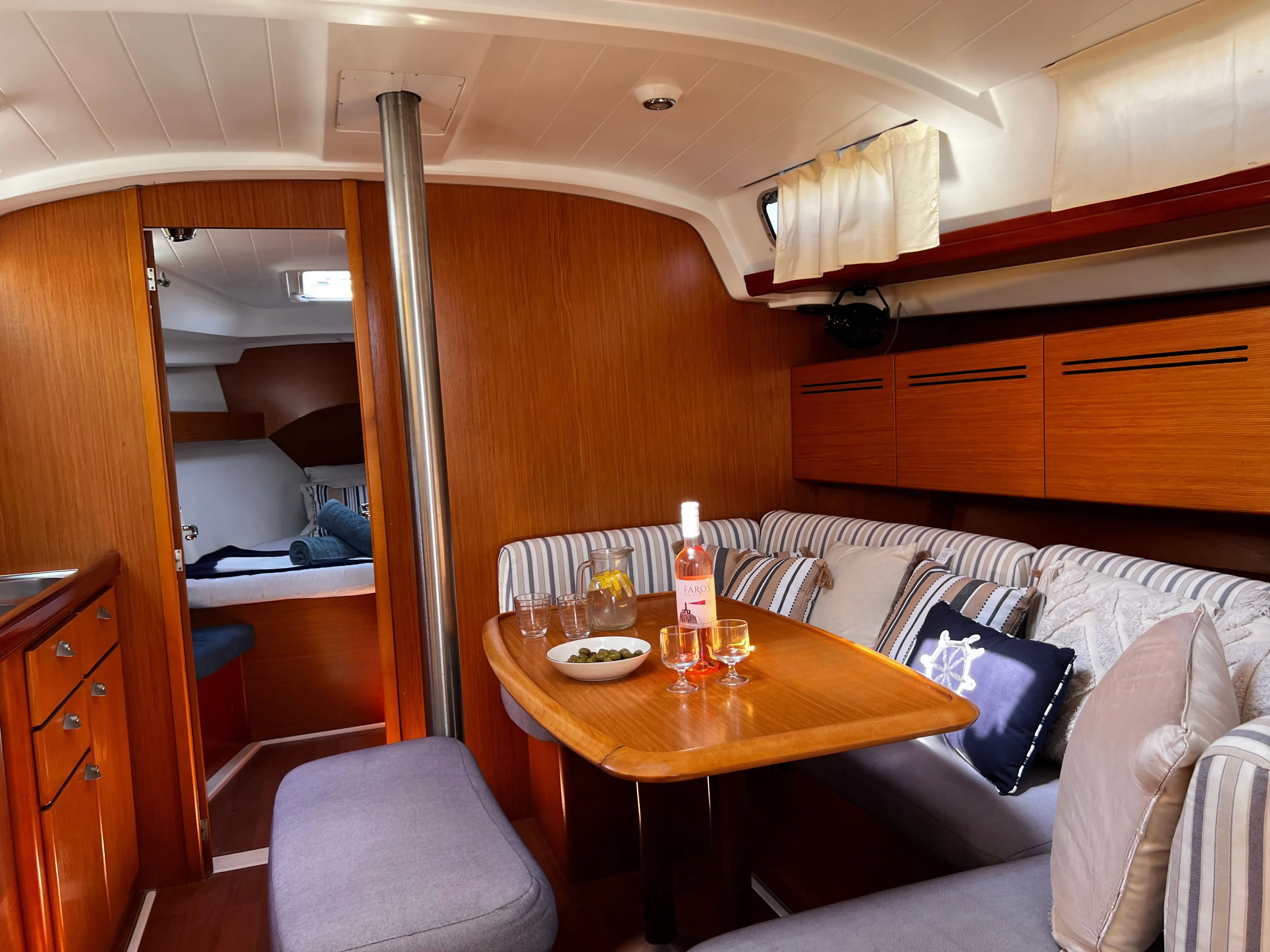 Oceanis 43 ROUALEYN — yacht photo 3