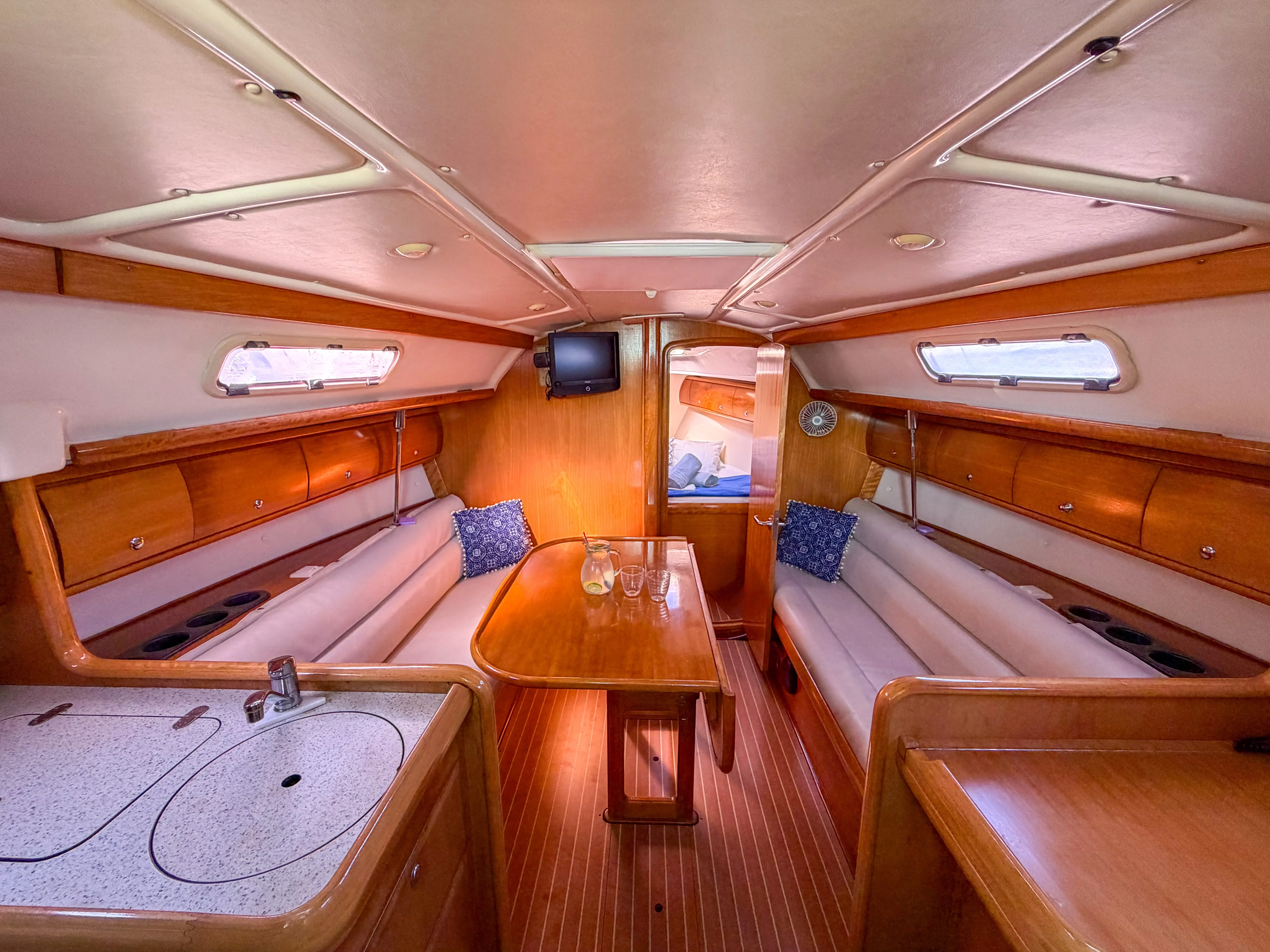 Bavaria Cruiser 32 LILA — fotografia jachty 2