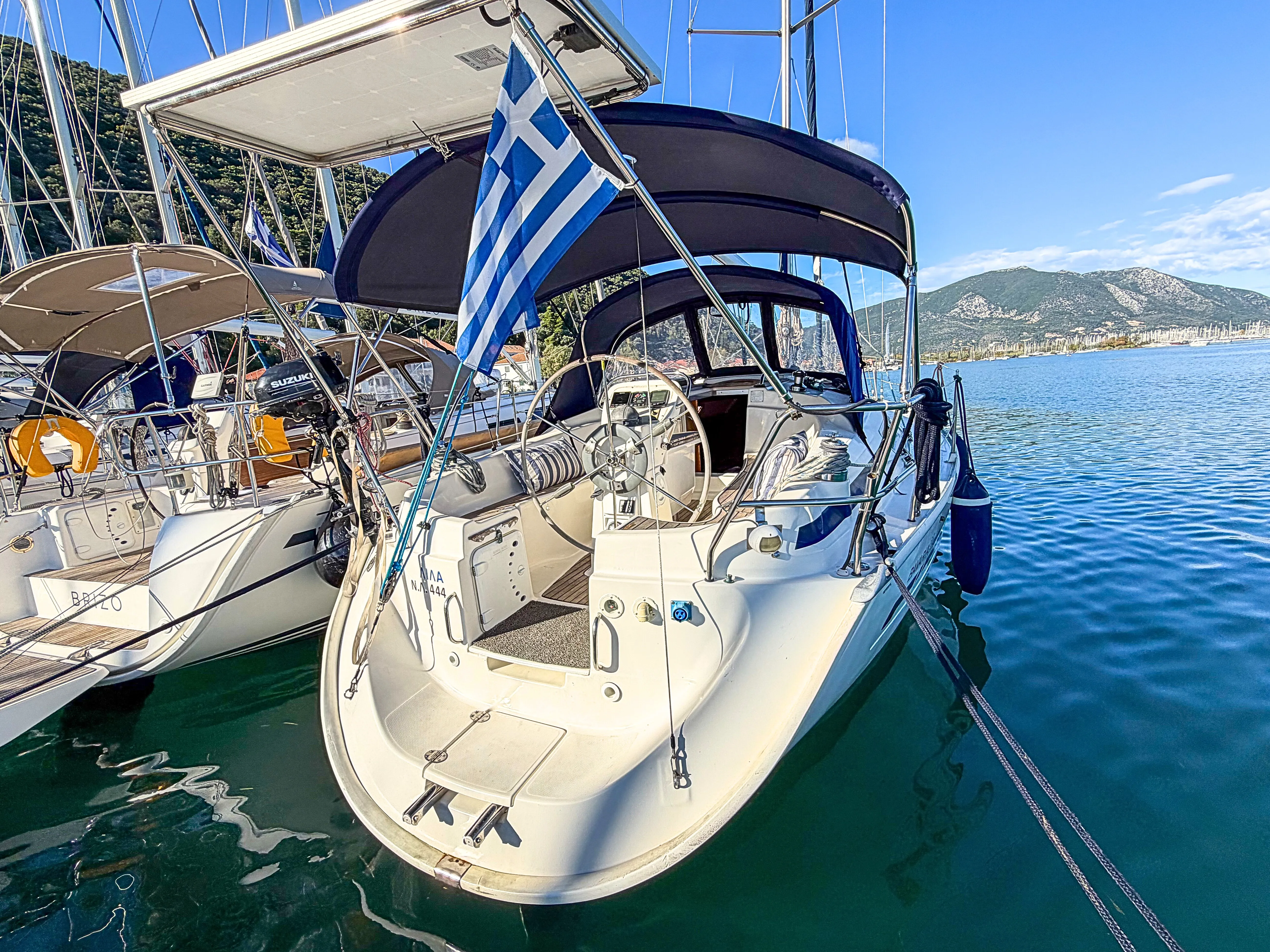 Bavaria Cruiser 32 LILA — yacht photo 1
