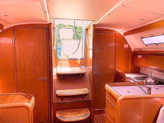 Bavaria Cruiser 32 LILA — fotografia jachty 10