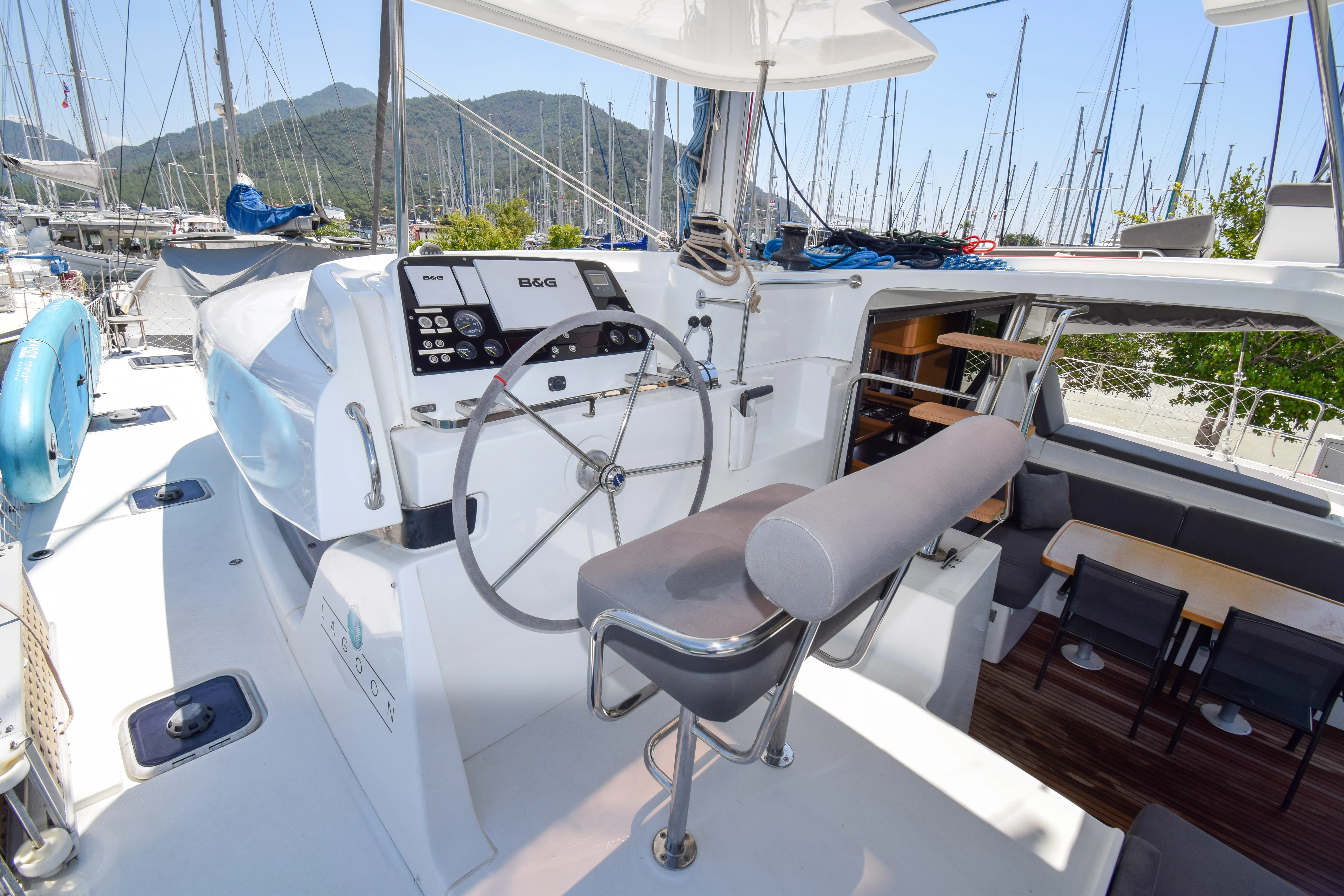 Lagoon 42 Bige — foto dello yacht n. 2