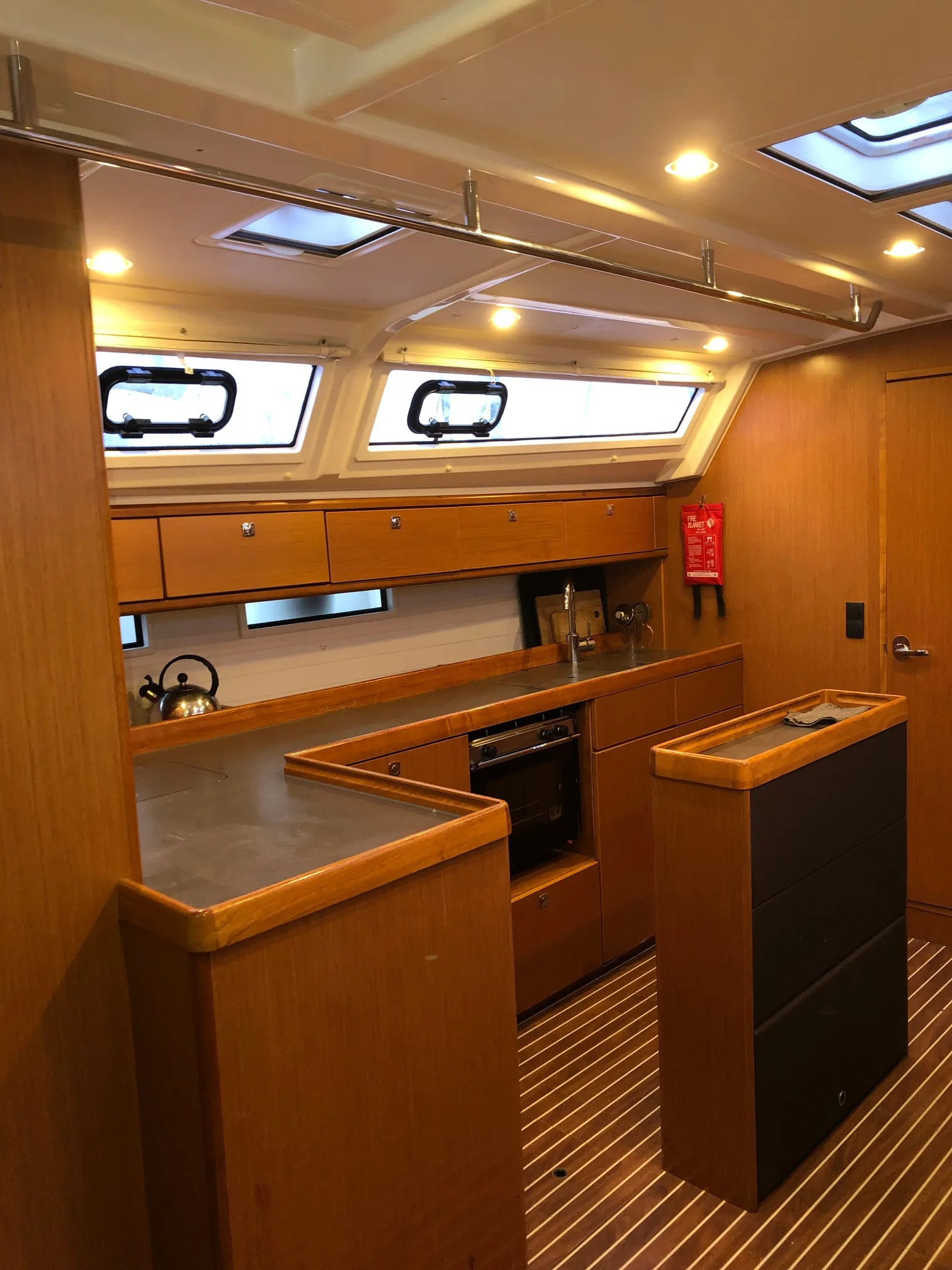 Bavaria 46 Cruiser Rea (Refit 2022) — fotografia jachty 2