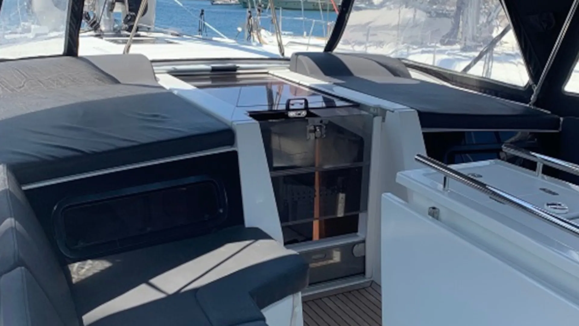 Oceanis 46.1 SERENITY — jahtikuva 2