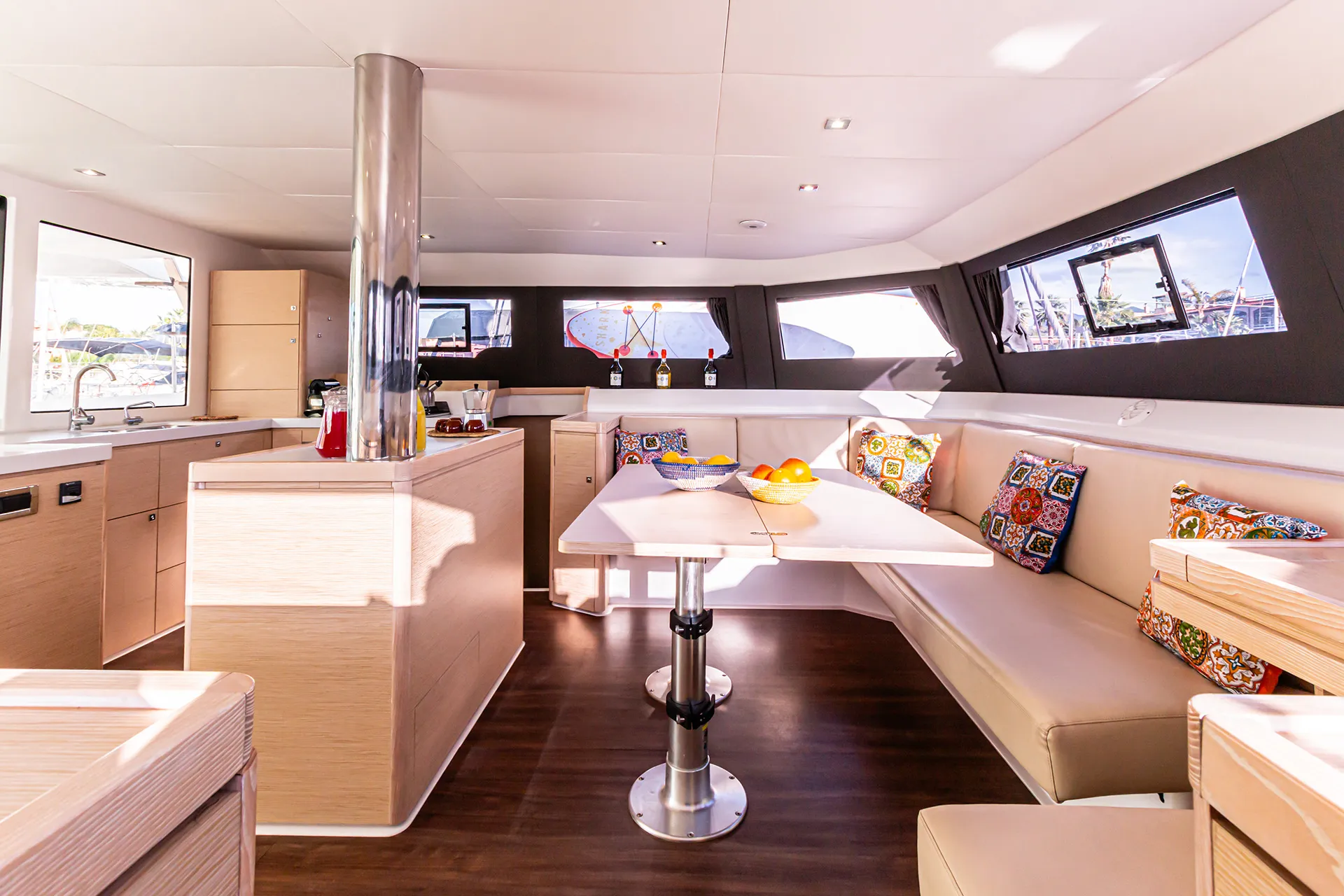 Dufour Catamaran 48 Oblivion Planet — фотография яхты 6