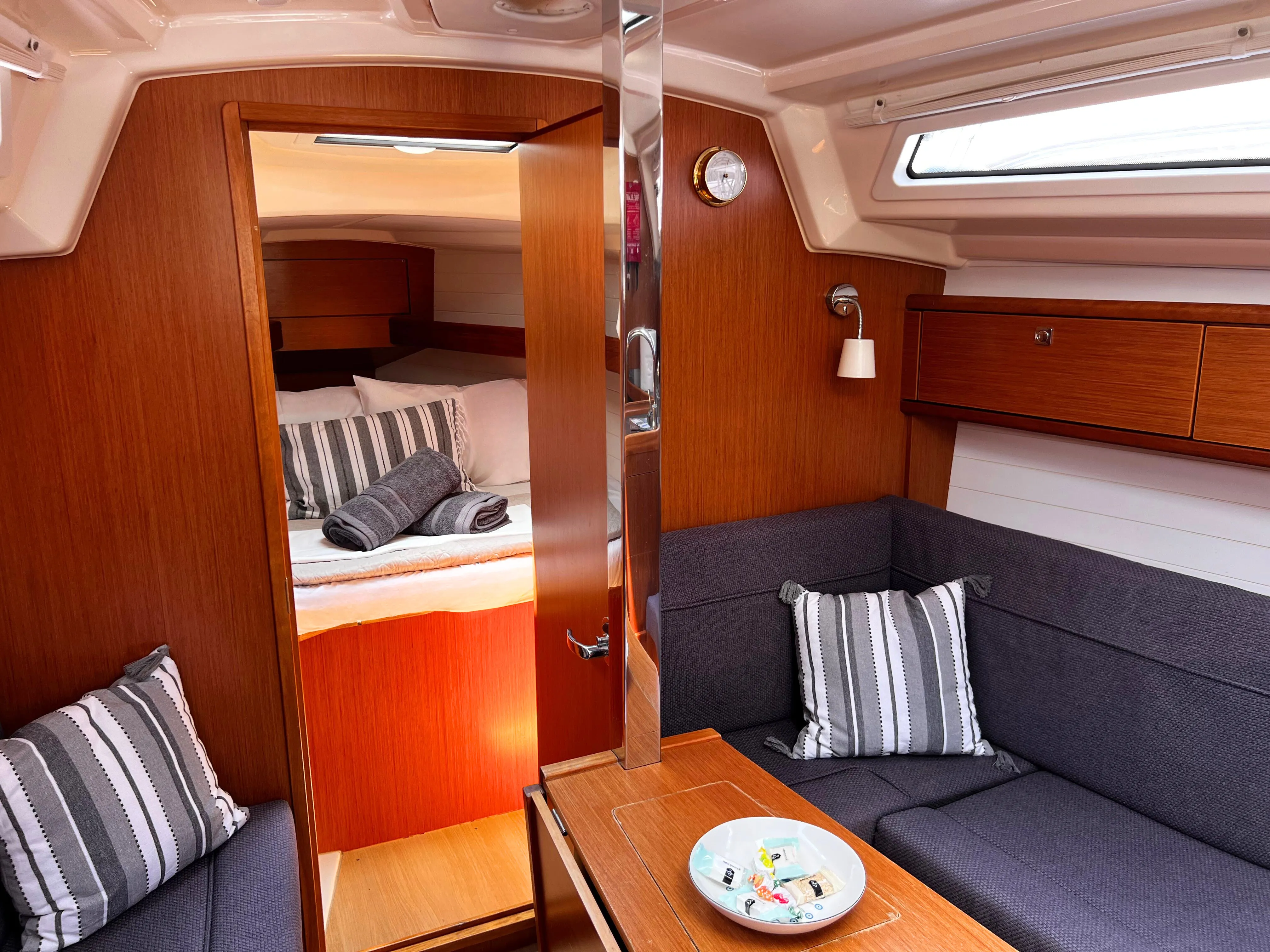 Bavaria 33 Cruiser BRIZO — yacht photo 8