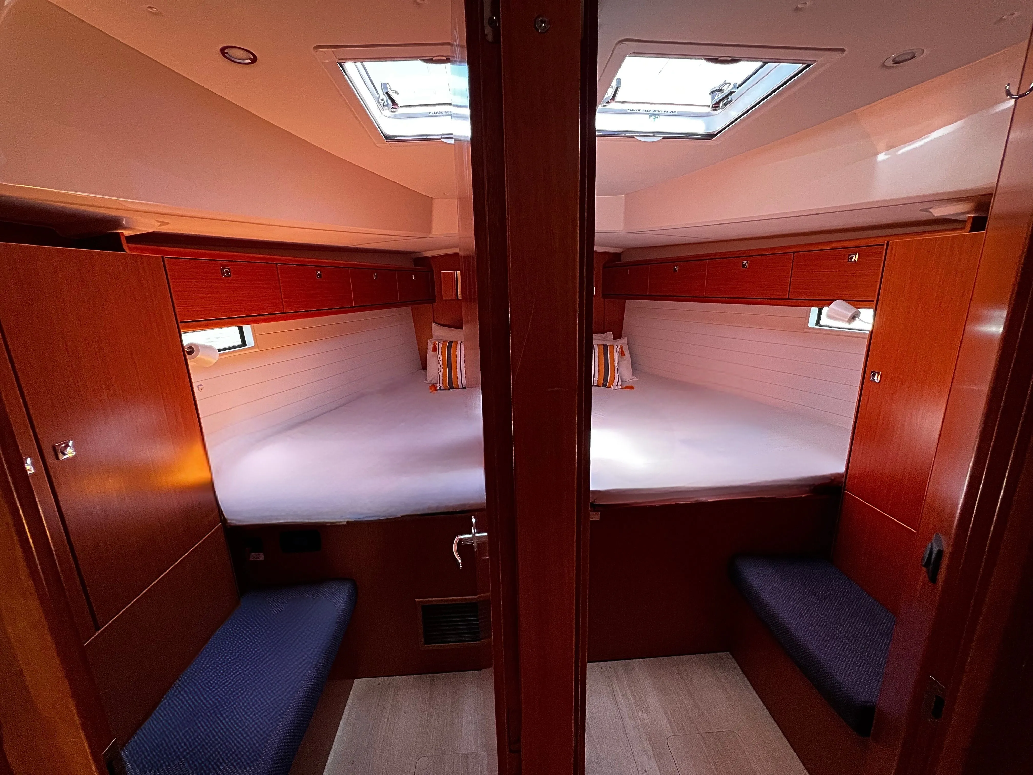 Bavaria 46 Cruiser WHISKY FOXTROT — yacht photo 2