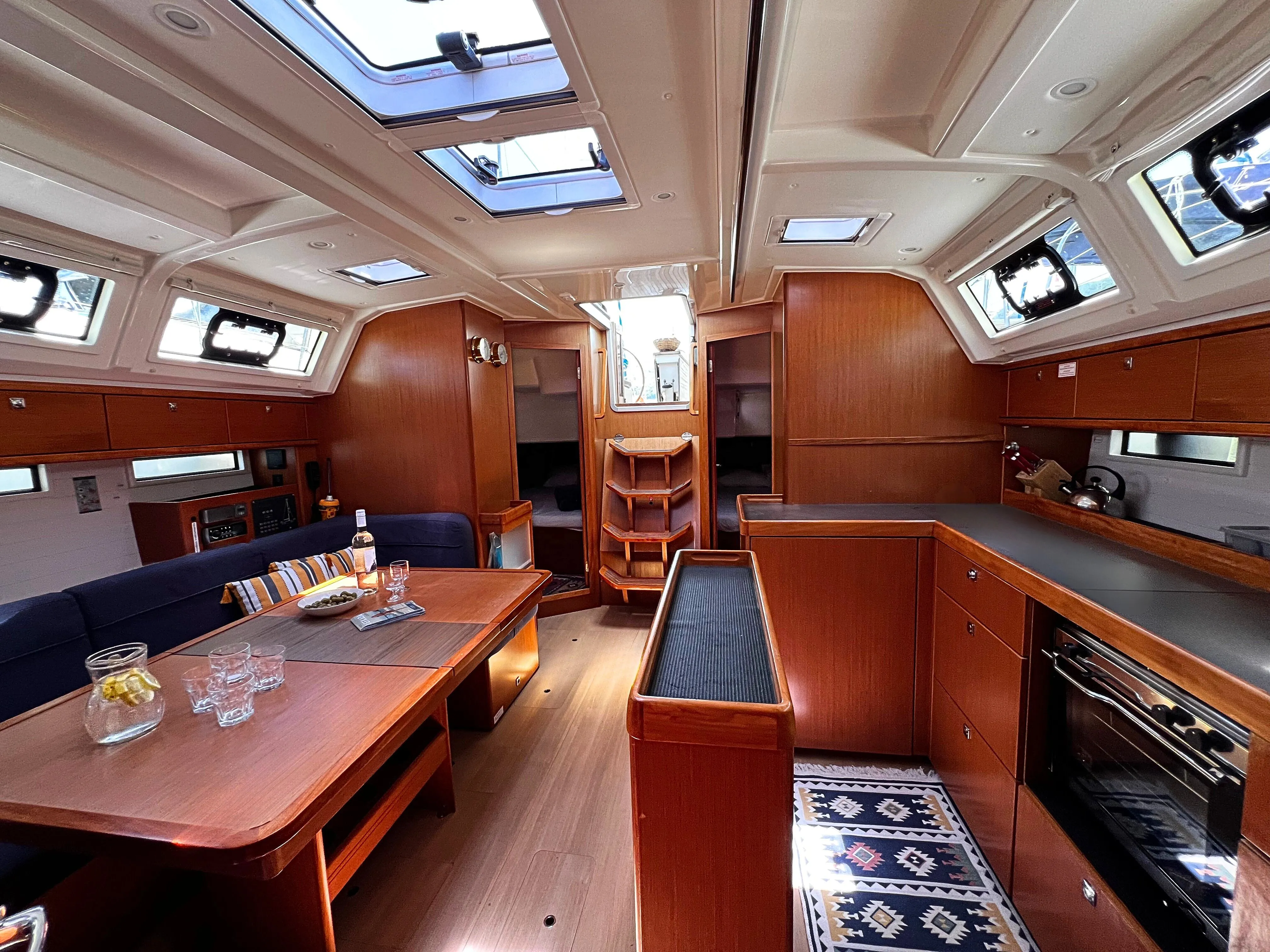 Bavaria 46 Cruiser WHISKY FOXTROT — yacht photo 11
