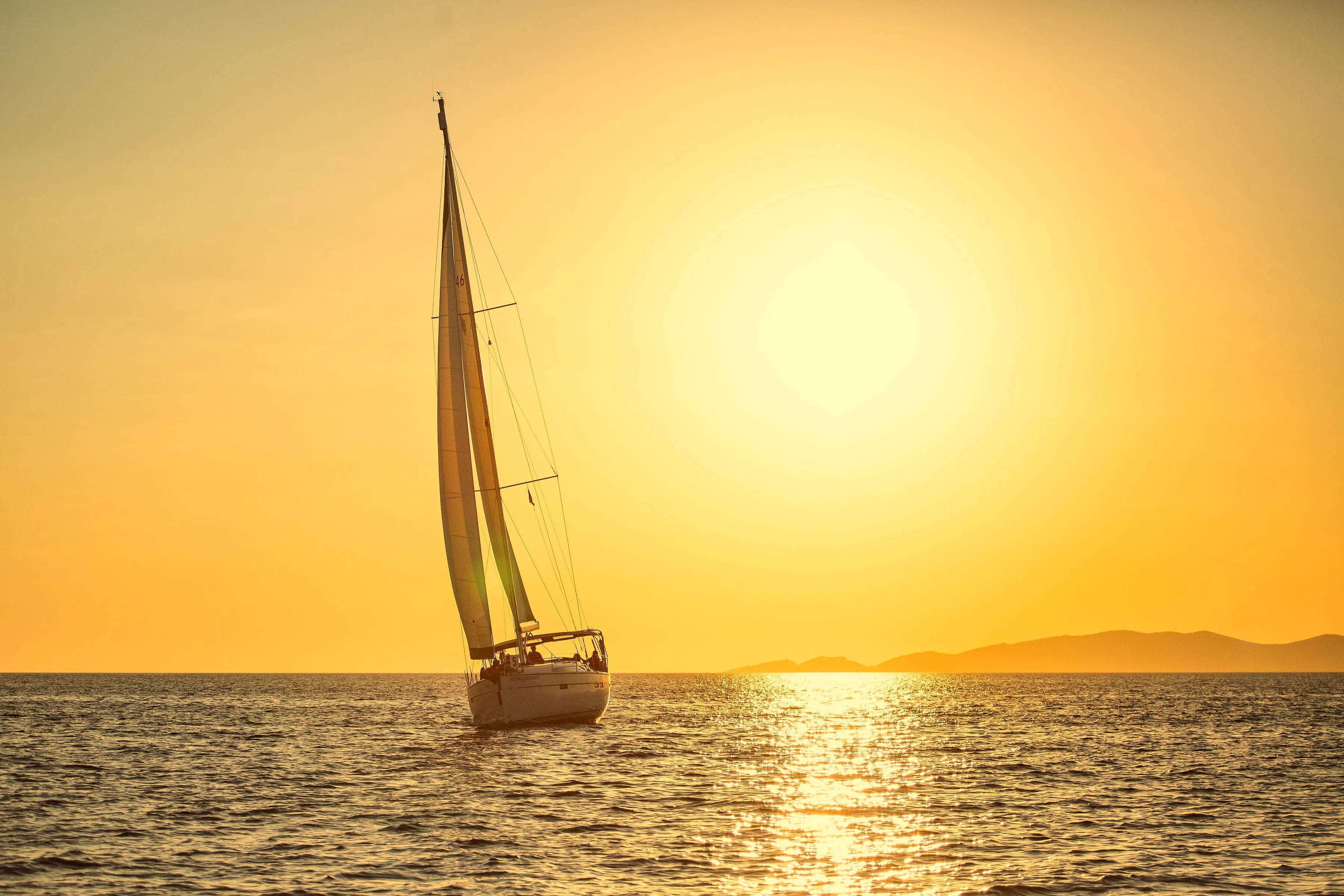Bavaria 46 Cruiser WHISKY FOXTROT — yacht photo 4