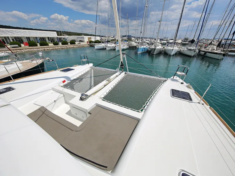 Lagoon 450 Fly LADIES&GENTLEMEN — jahtikuva 33