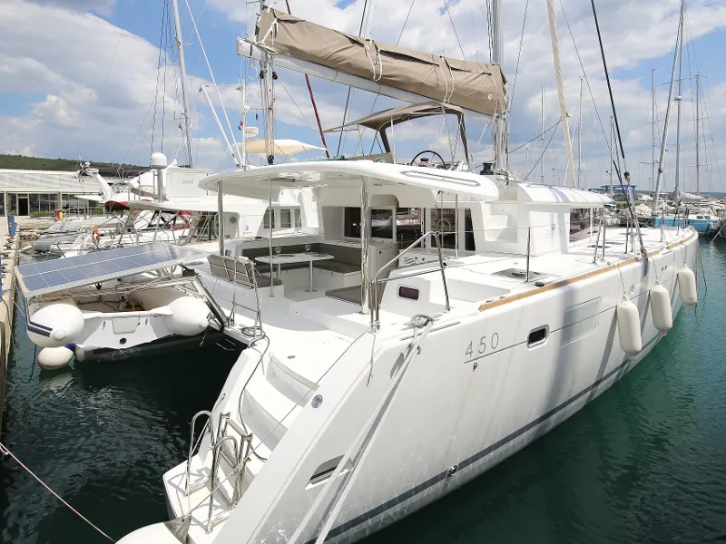 Lagoon 450 Fly LADIES&GENTLEMEN — jahtikuva 38