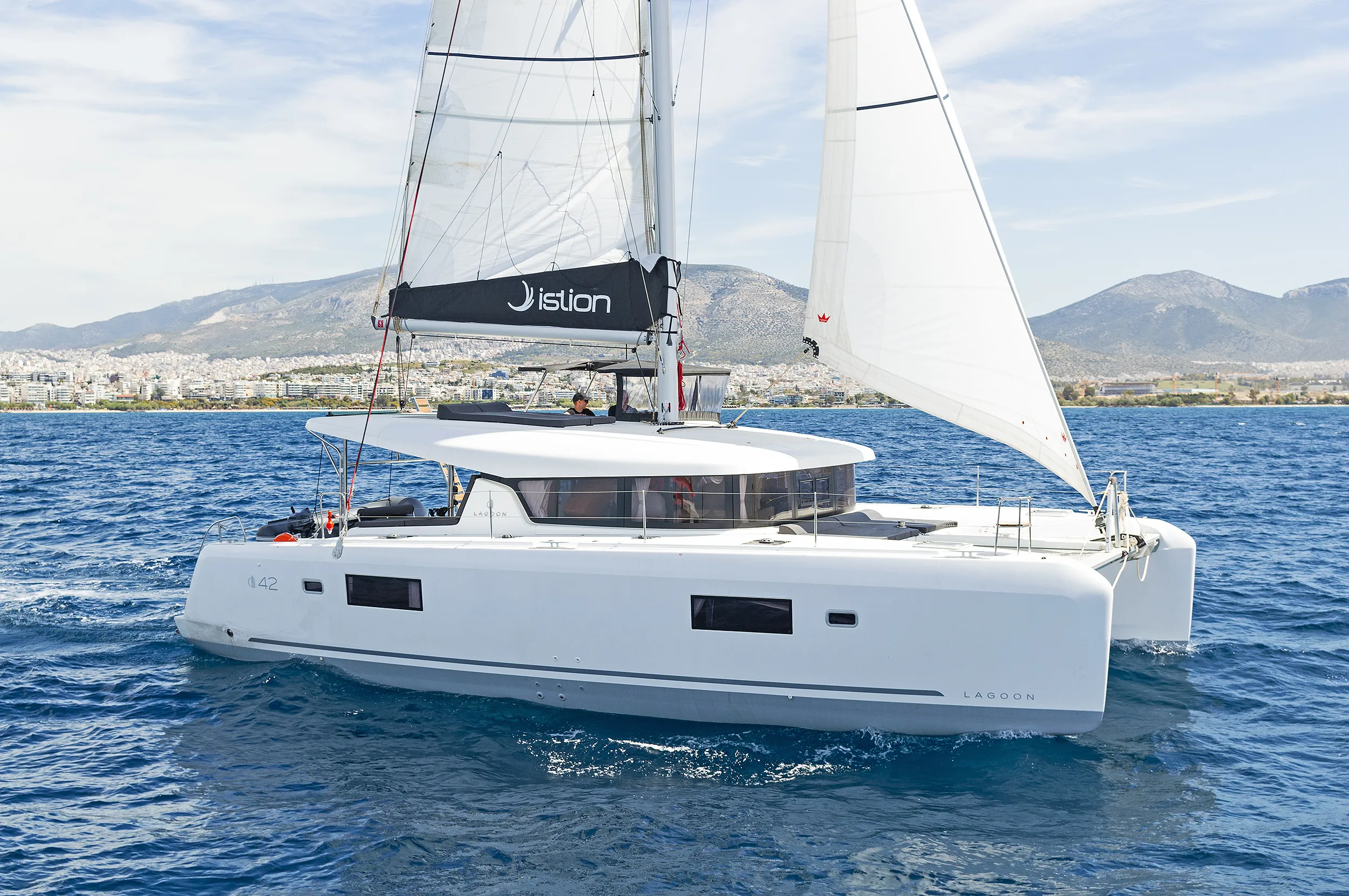 Lagoon 42 Eternity (ONLY SKIPPERED) — фотография яхты 4