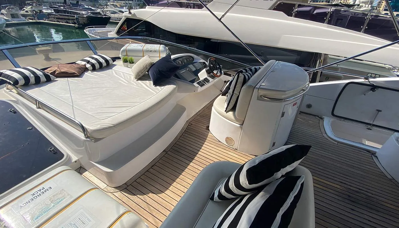 Sunseeker 64 Sunseeker — yacht photo 9