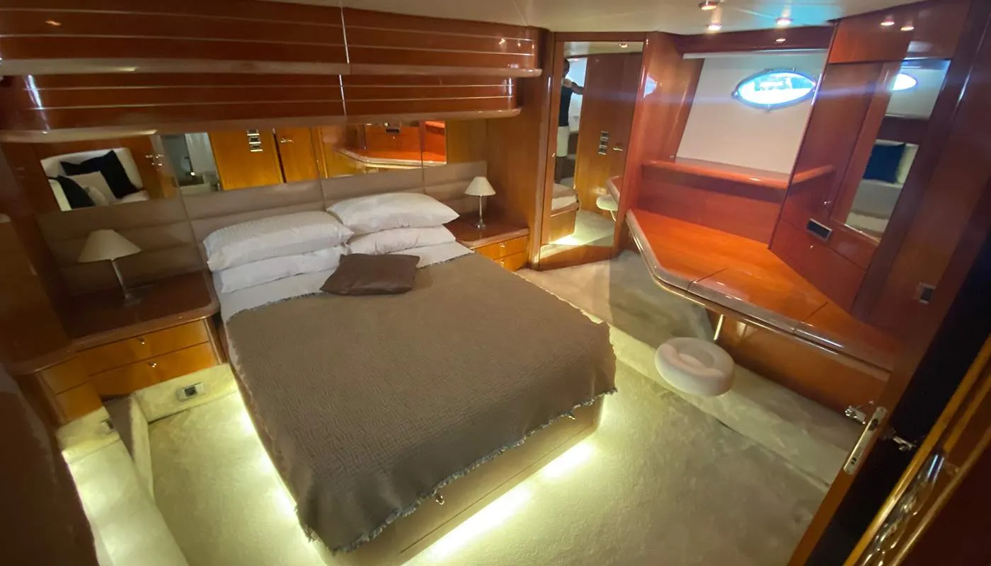 Sunseeker 64 Sunseeker — yacht photo 2